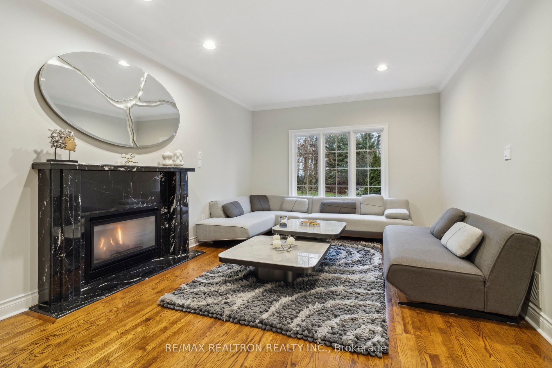 71 Goldpark Crt Property Photo 14