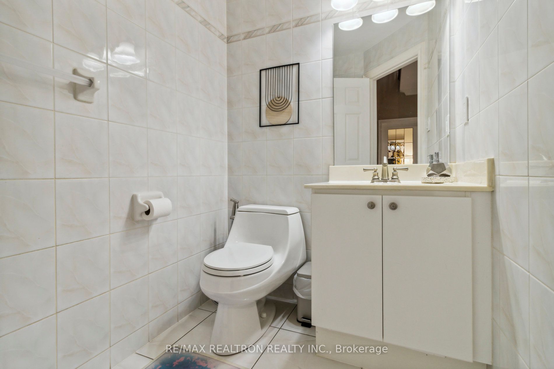 71 Goldpark Crt Property Photo 16