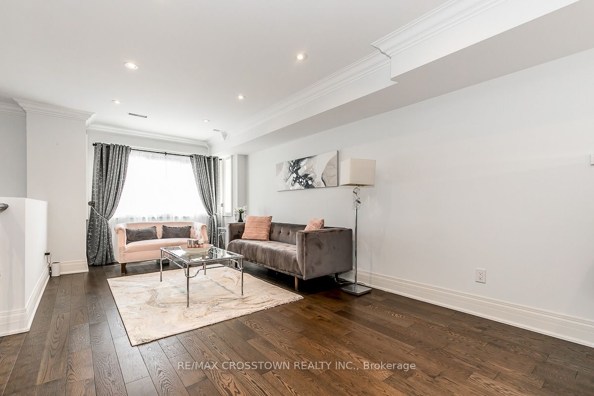 22 Fergus Ave Property Photo 3