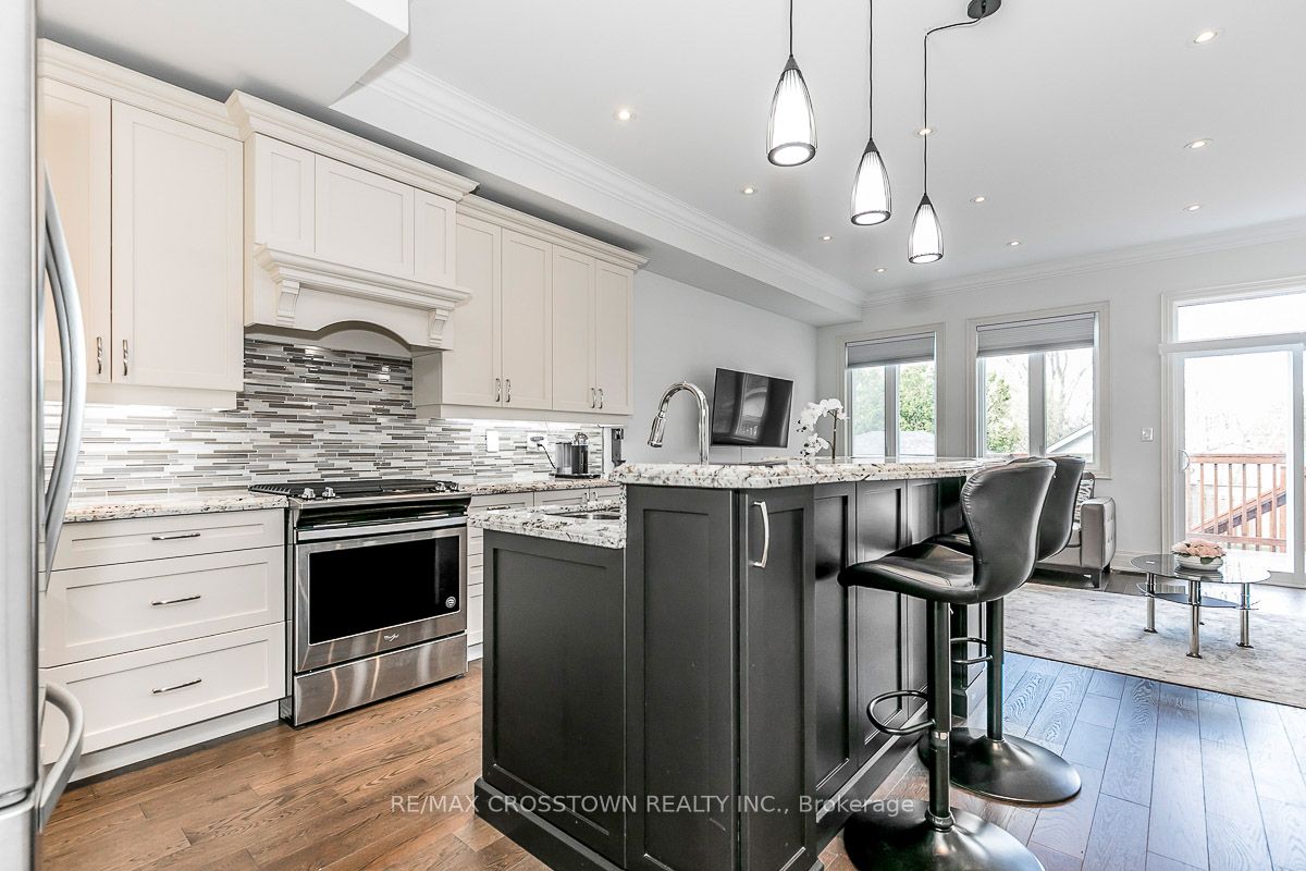22 Fergus Ave Property Photo 7