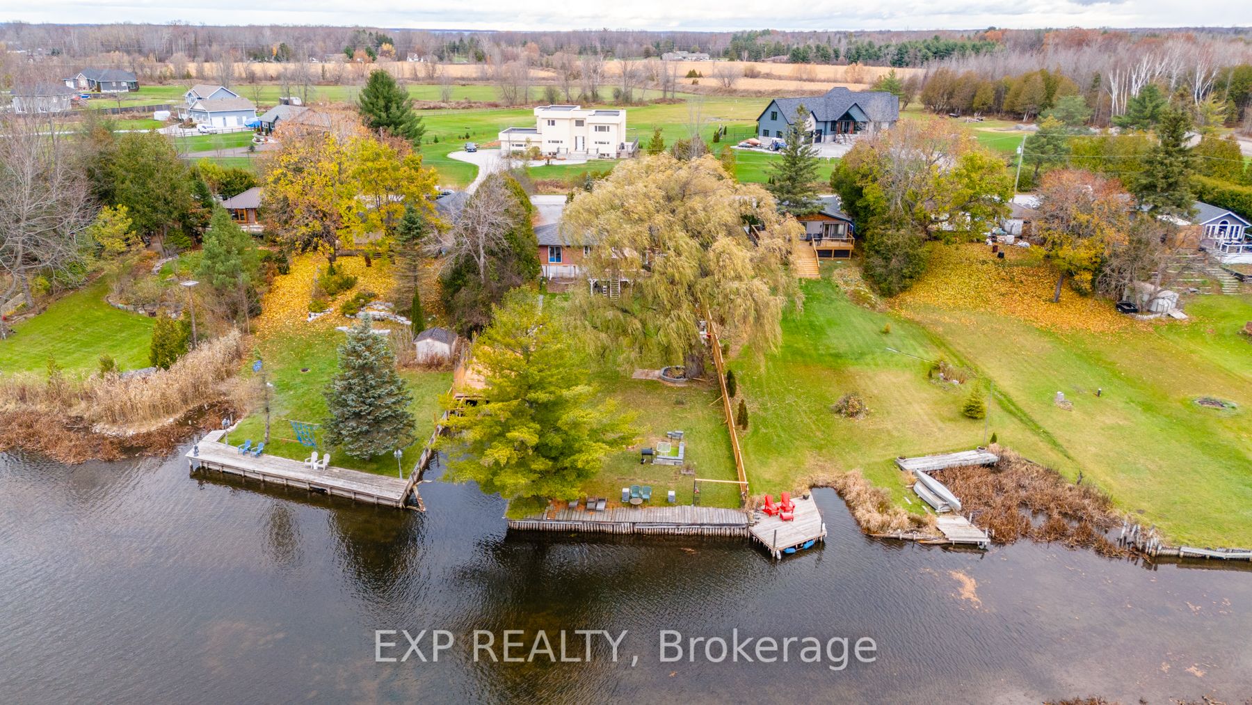 168 Riverbank Dr Property Photo 9