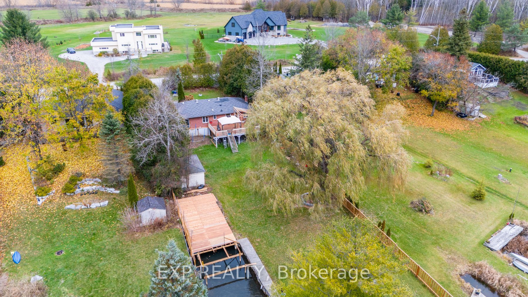 168 Riverbank Dr Property Photo 10