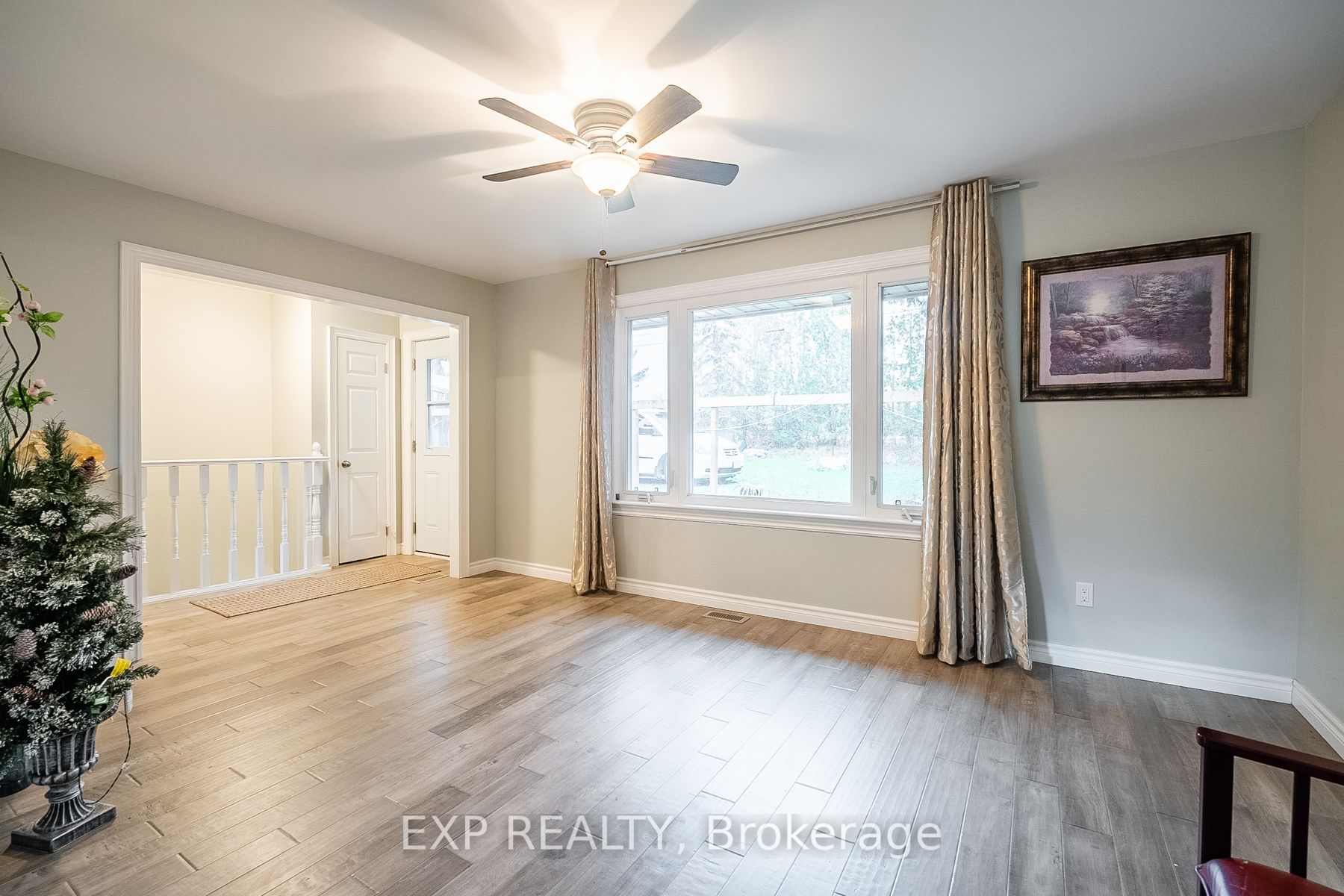 168 Riverbank Dr Property Photo 14