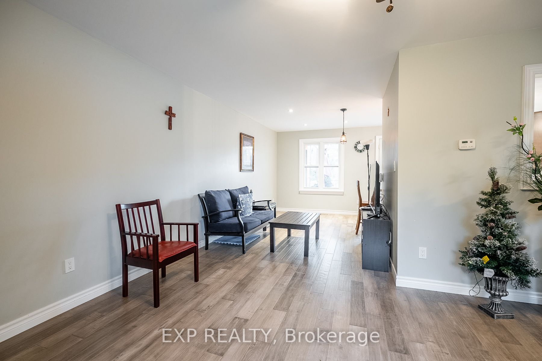 168 Riverbank Dr Property Photo 15