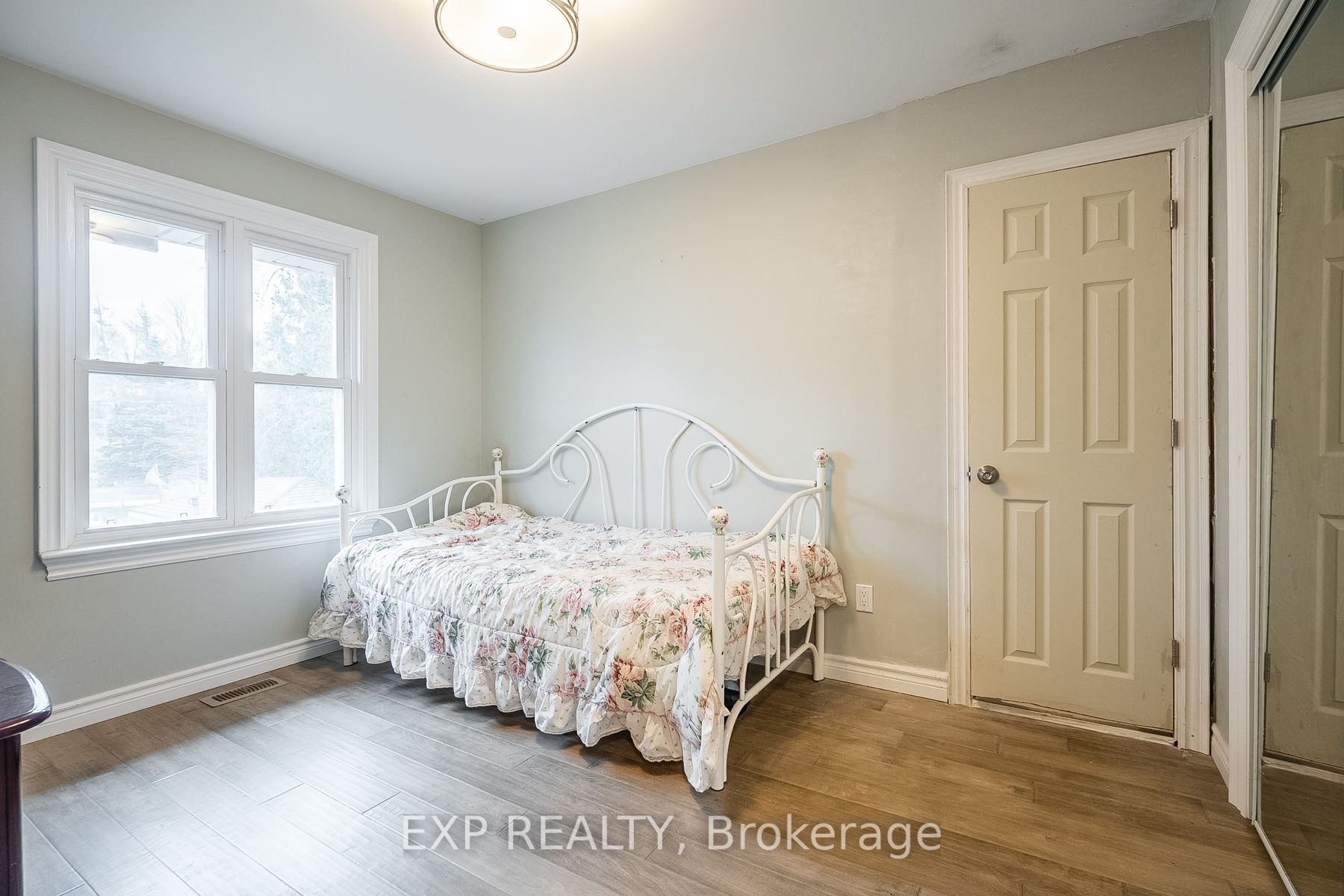 168 Riverbank Dr Property Photo 19