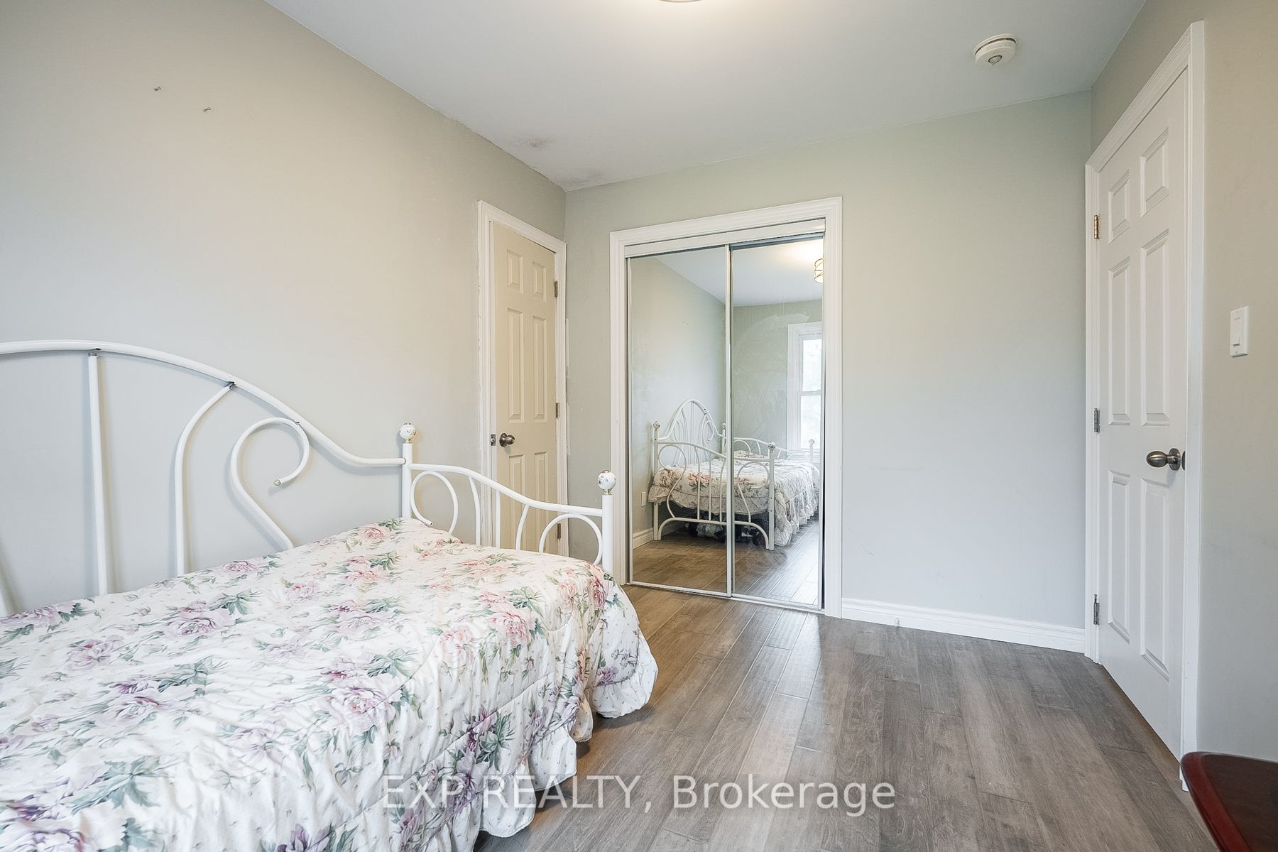 168 Riverbank Dr Property Photo 20