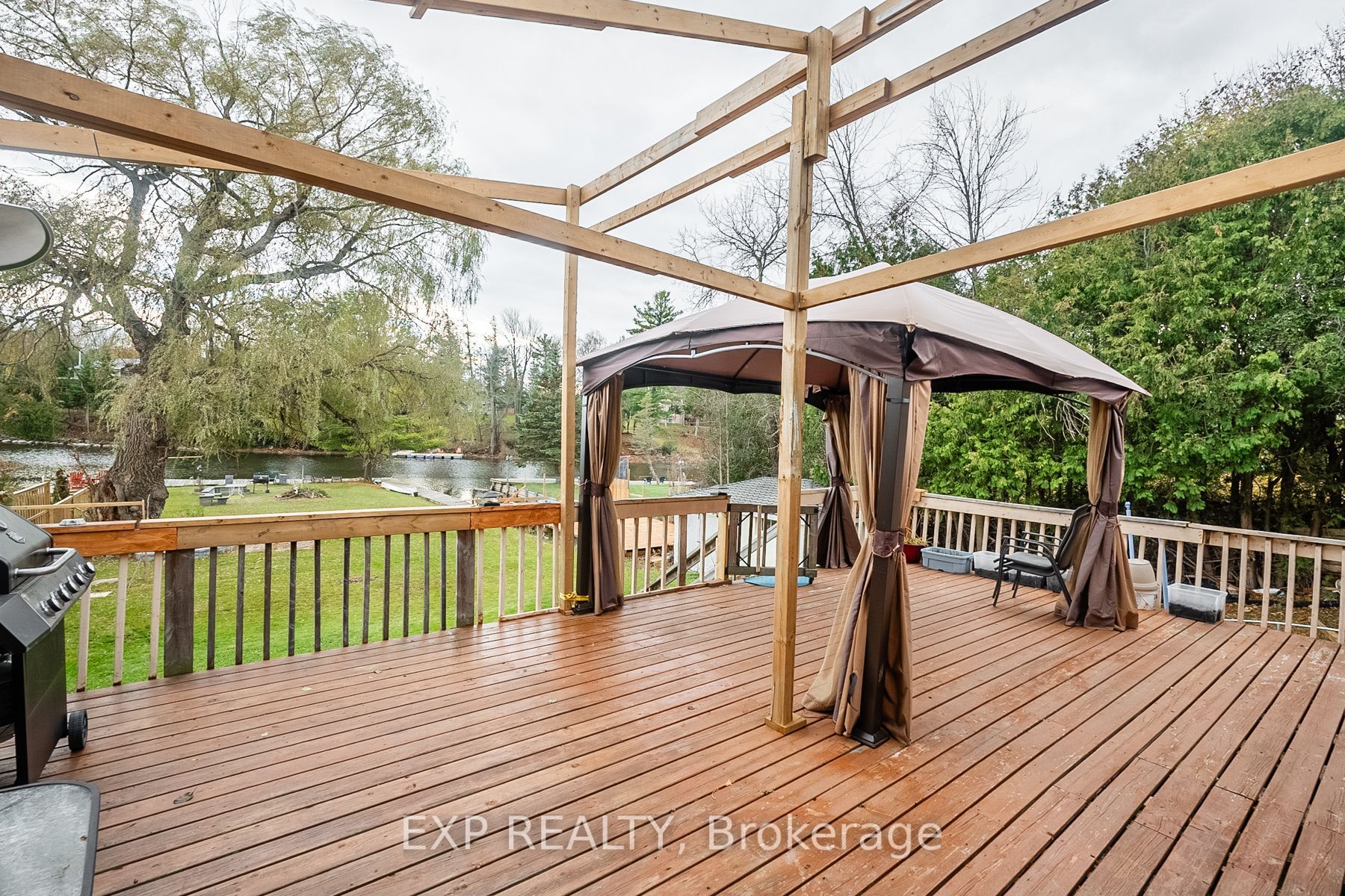 168 Riverbank Dr Property Photo 23