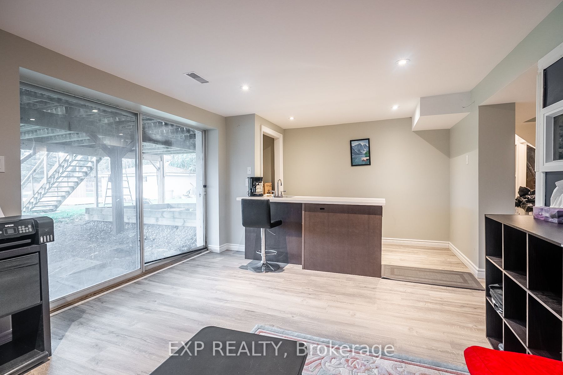 168 Riverbank Dr Property Photo 28