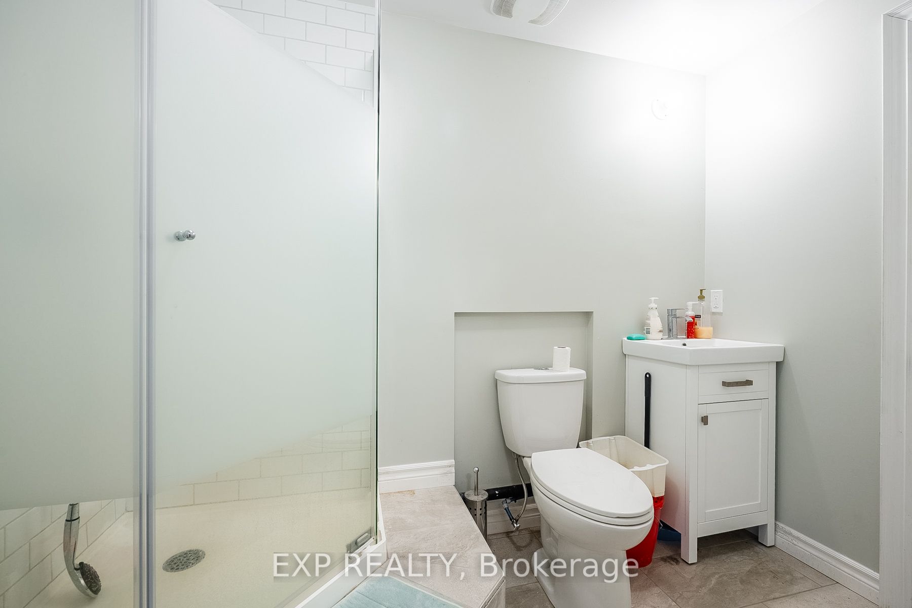 168 Riverbank Dr Property Photo 32