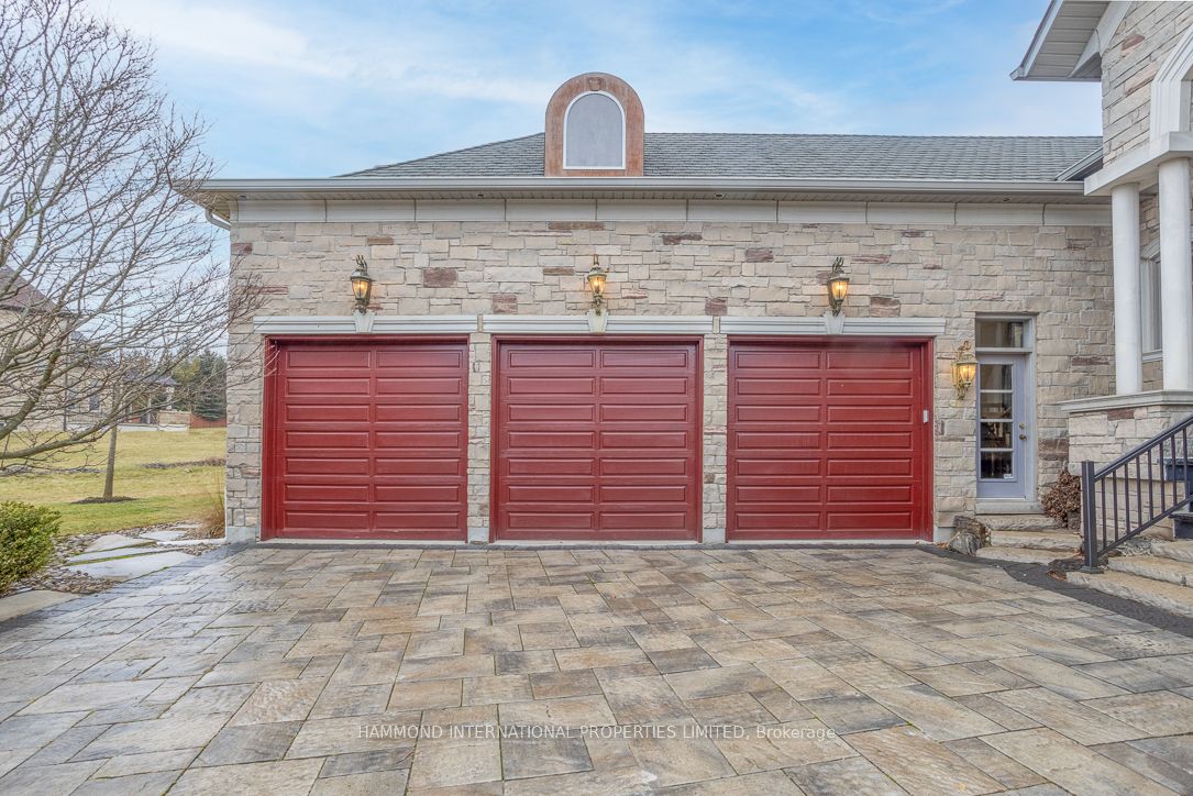185 Parr Pl Property Photo 5