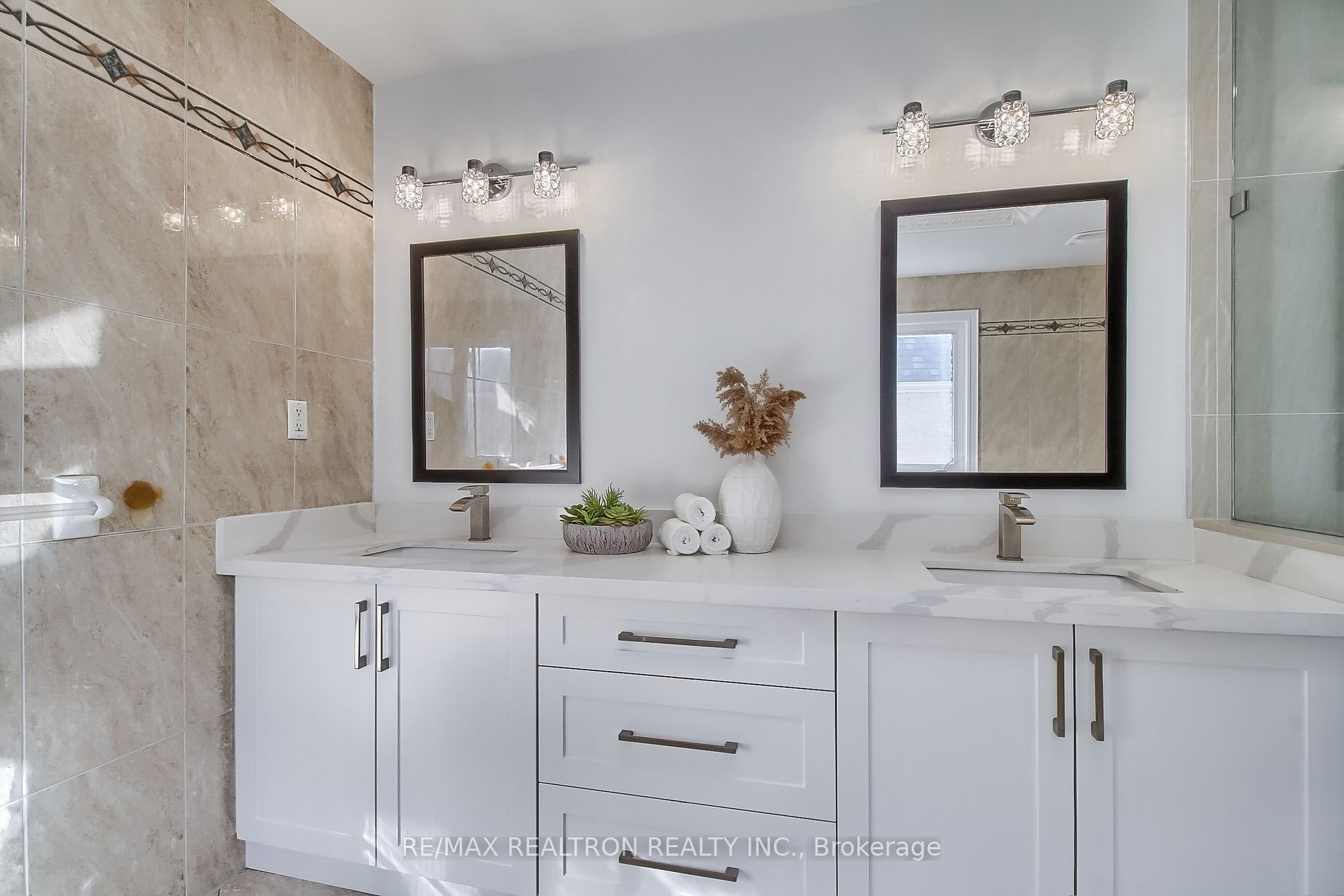 45 Frybrook Cres Property Photo 22