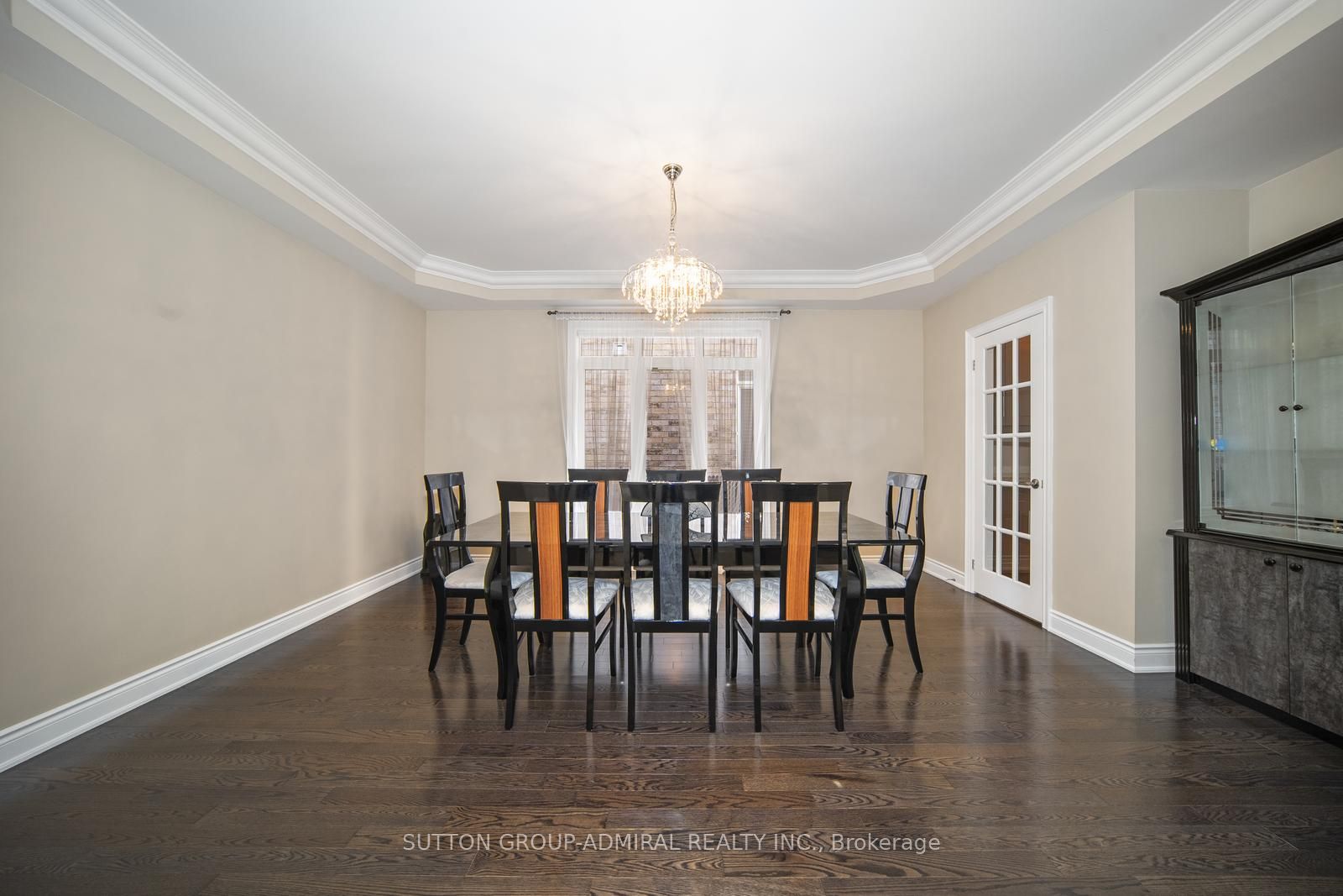 139 Cooks Mill Cres Property Photo 8