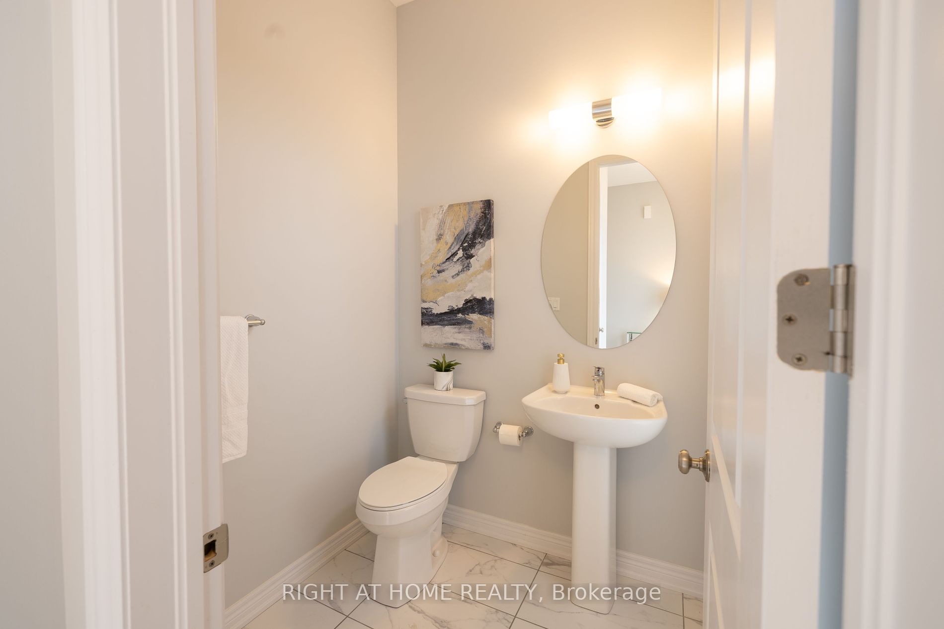 92 Woodhaven Ave Property Photo 16