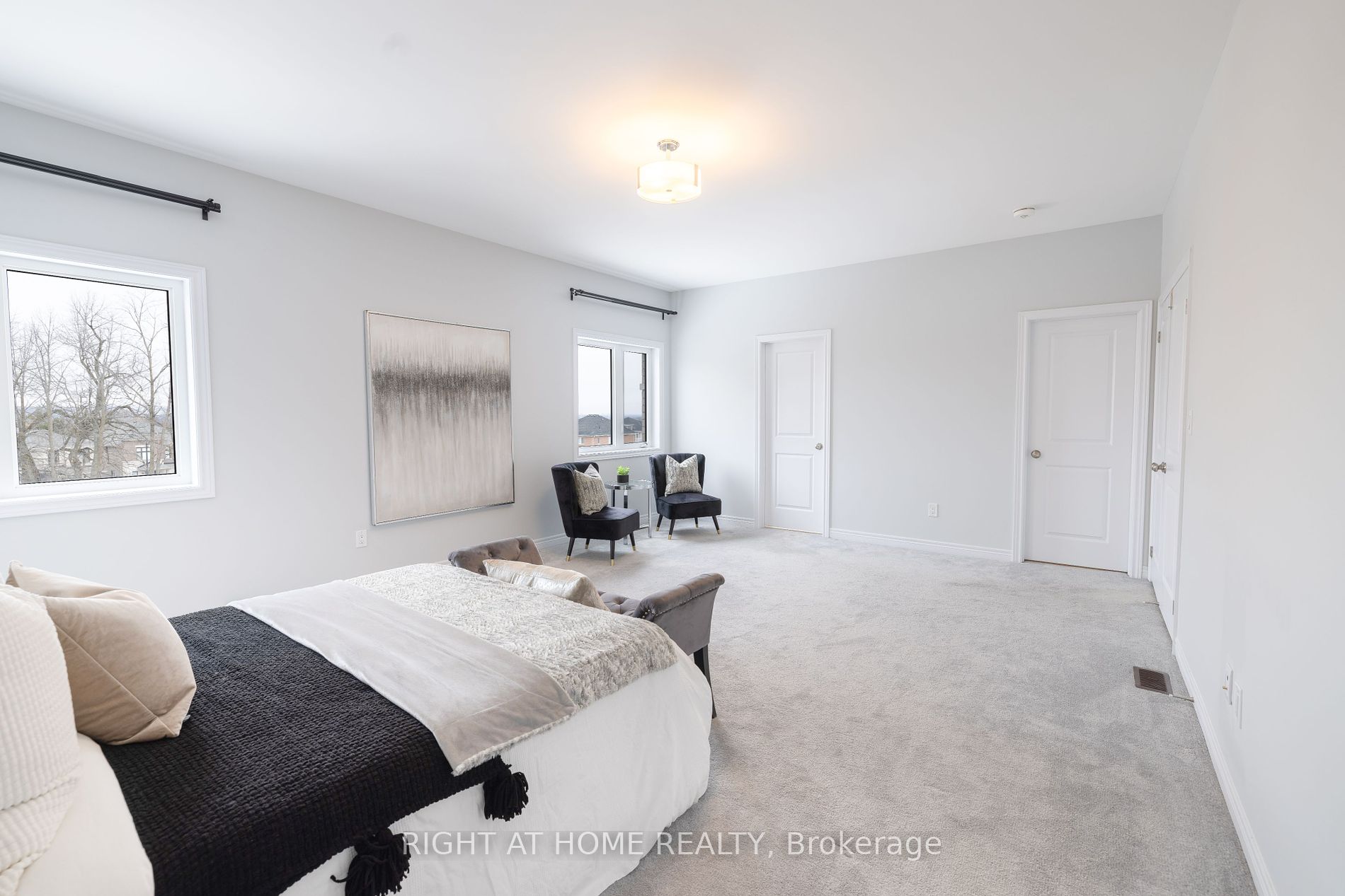 92 Woodhaven Ave Property Photo 20