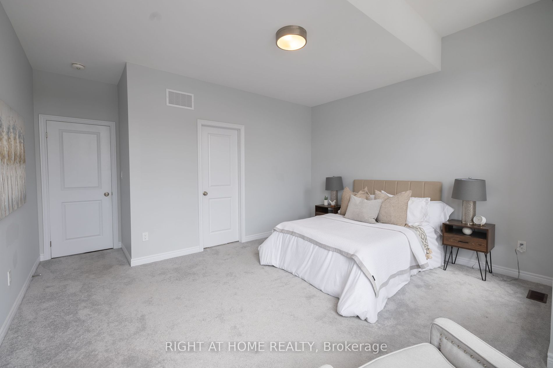 92 Woodhaven Ave Property Photo 31