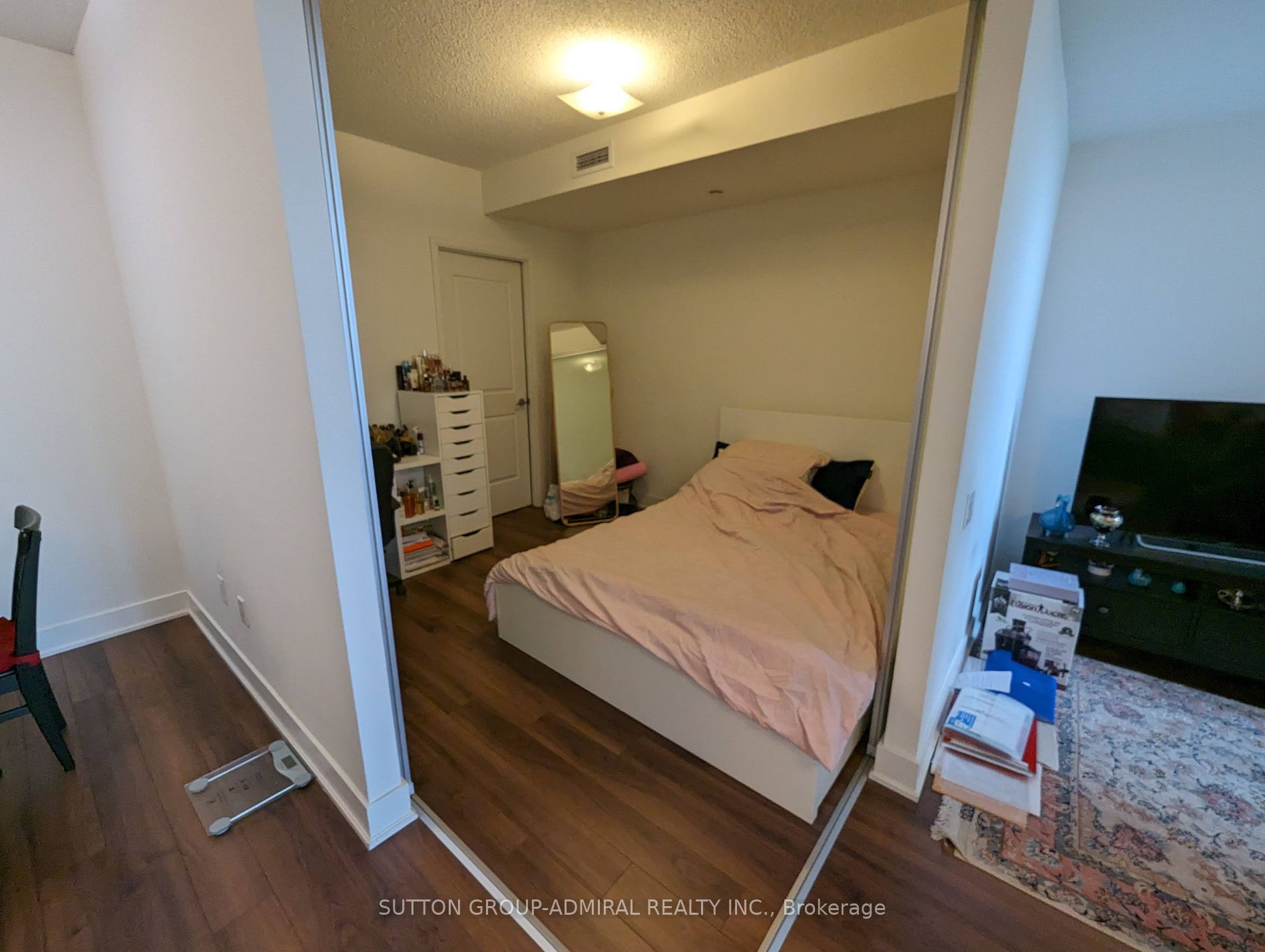 7608 Yonge St 05 Property Photo 7