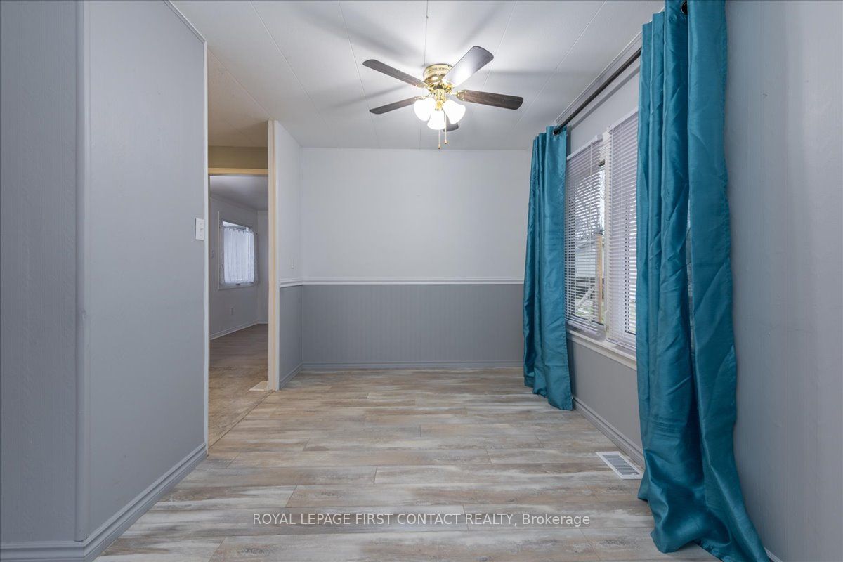 8 Flora Crt Property Photo 9