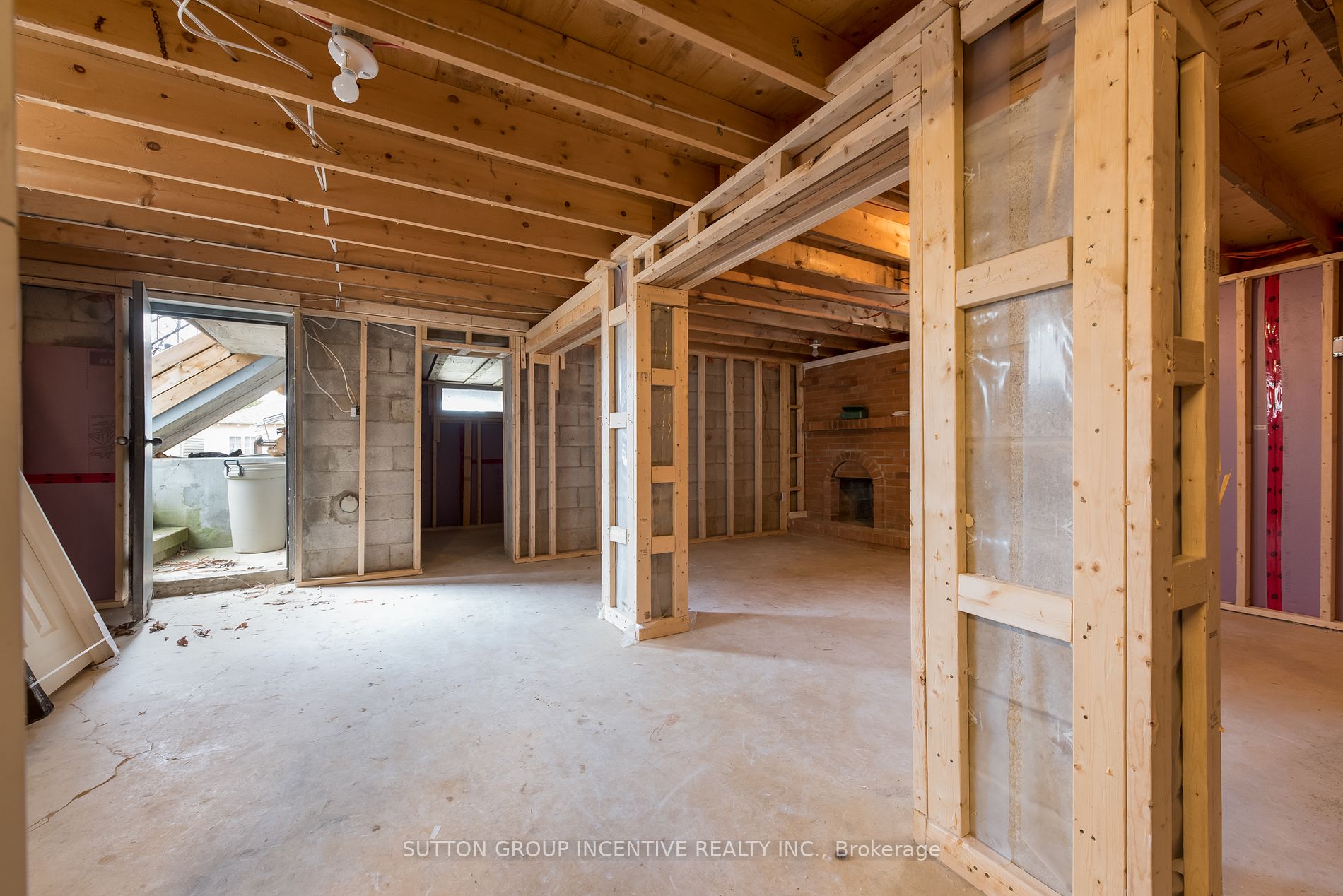 1389 Maple Rd Property Photo 11