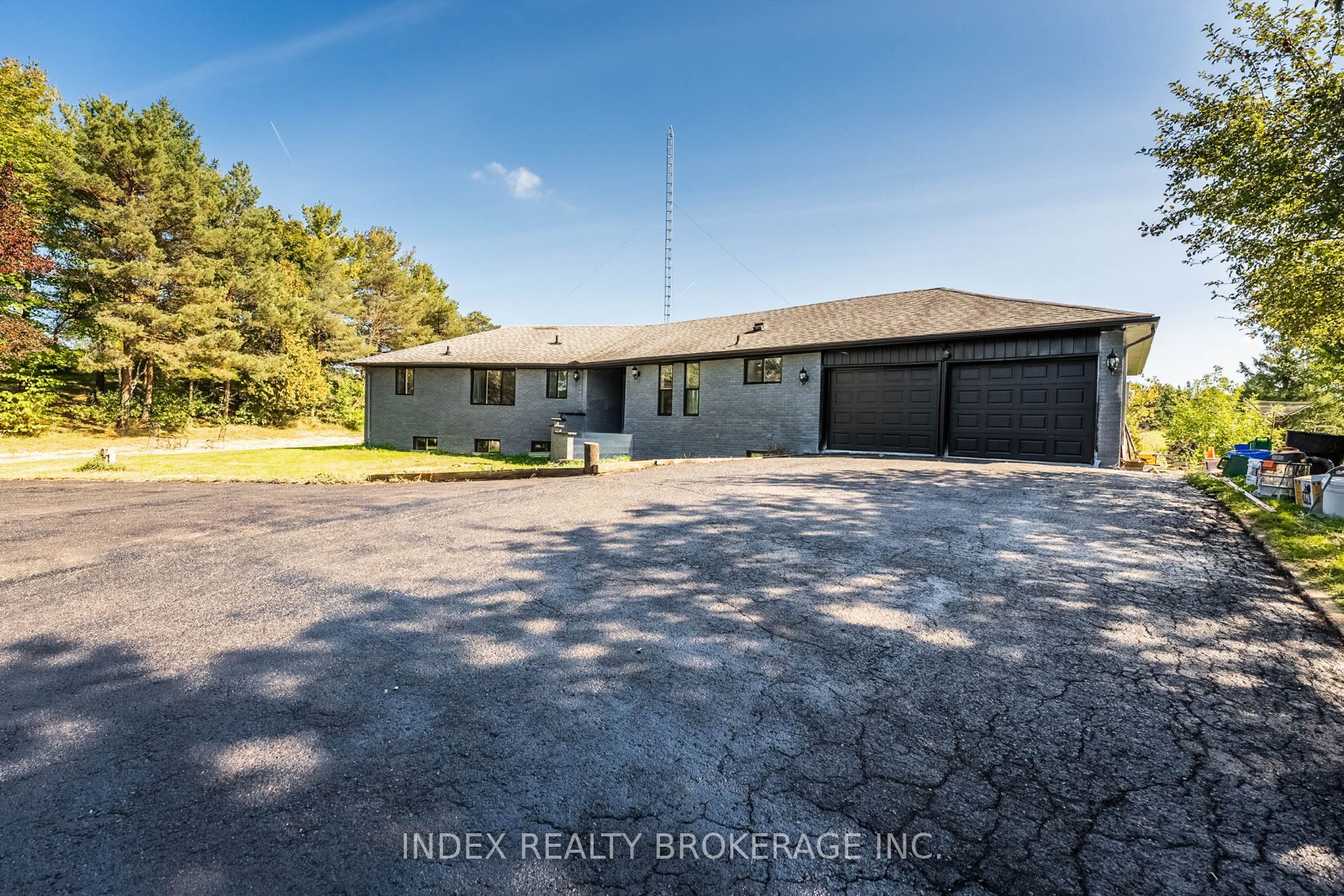 15295 11th Concession Property Photo 3