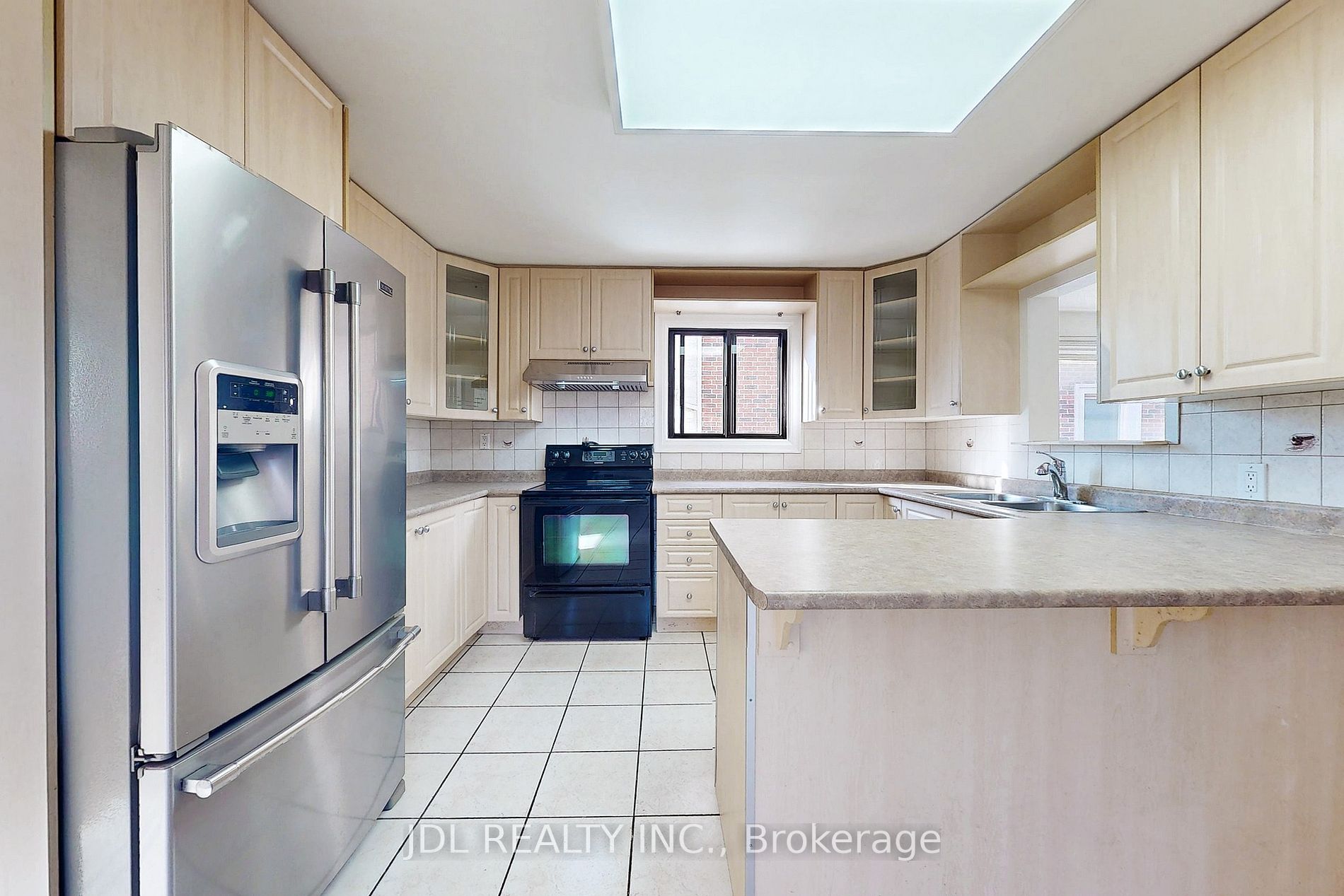 78 Weldrick Rd W Property Photo 4