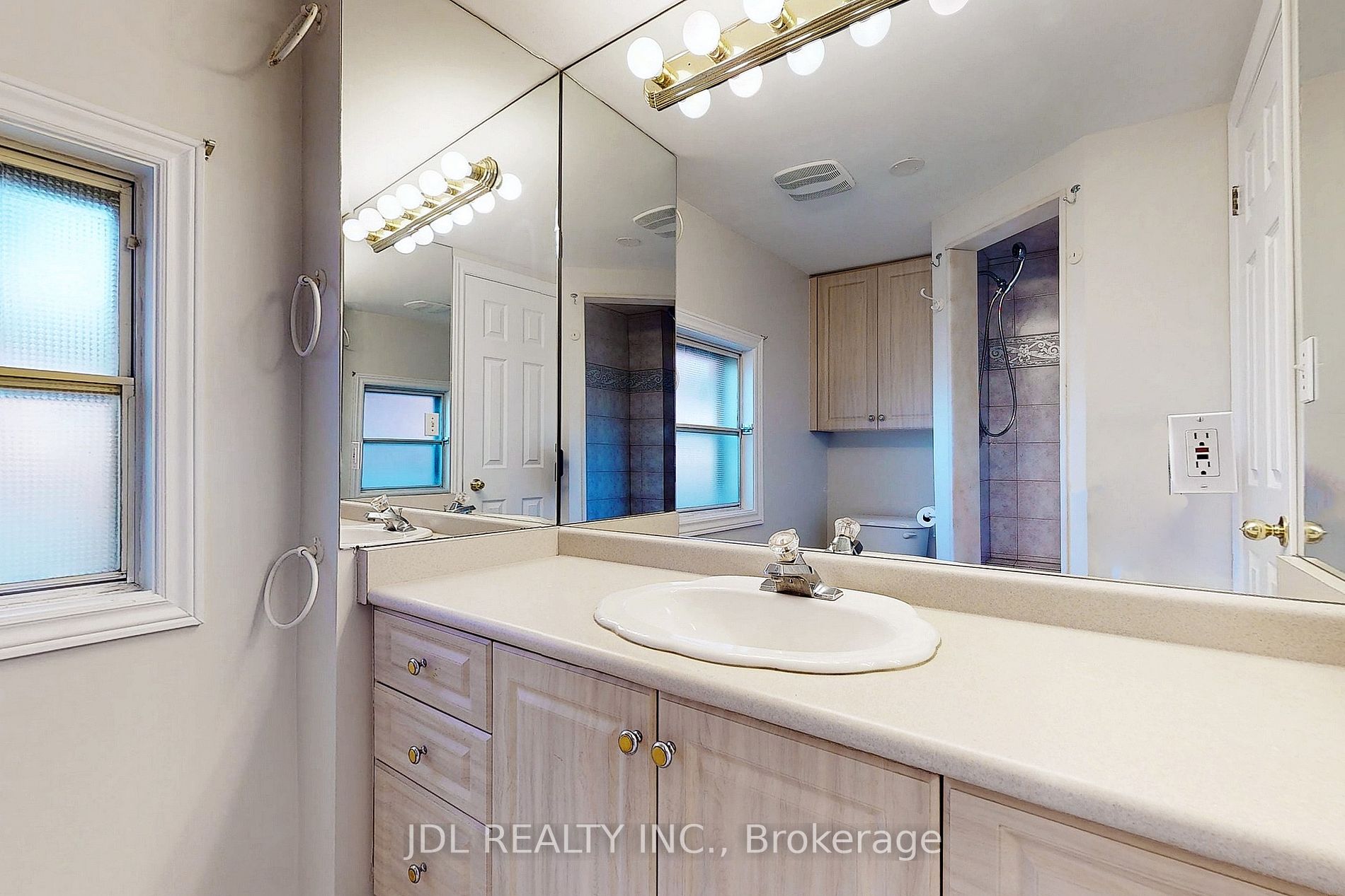 78 Weldrick Rd W Property Photo 18