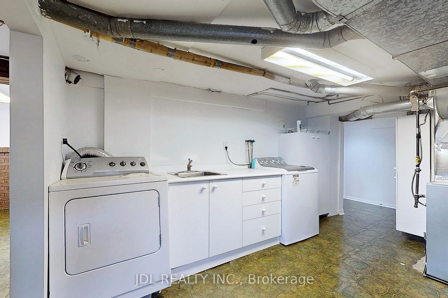 78 Weldrick Rd W Property Photo 37