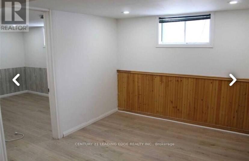 107 Lakeland Cres Property Photo 2
