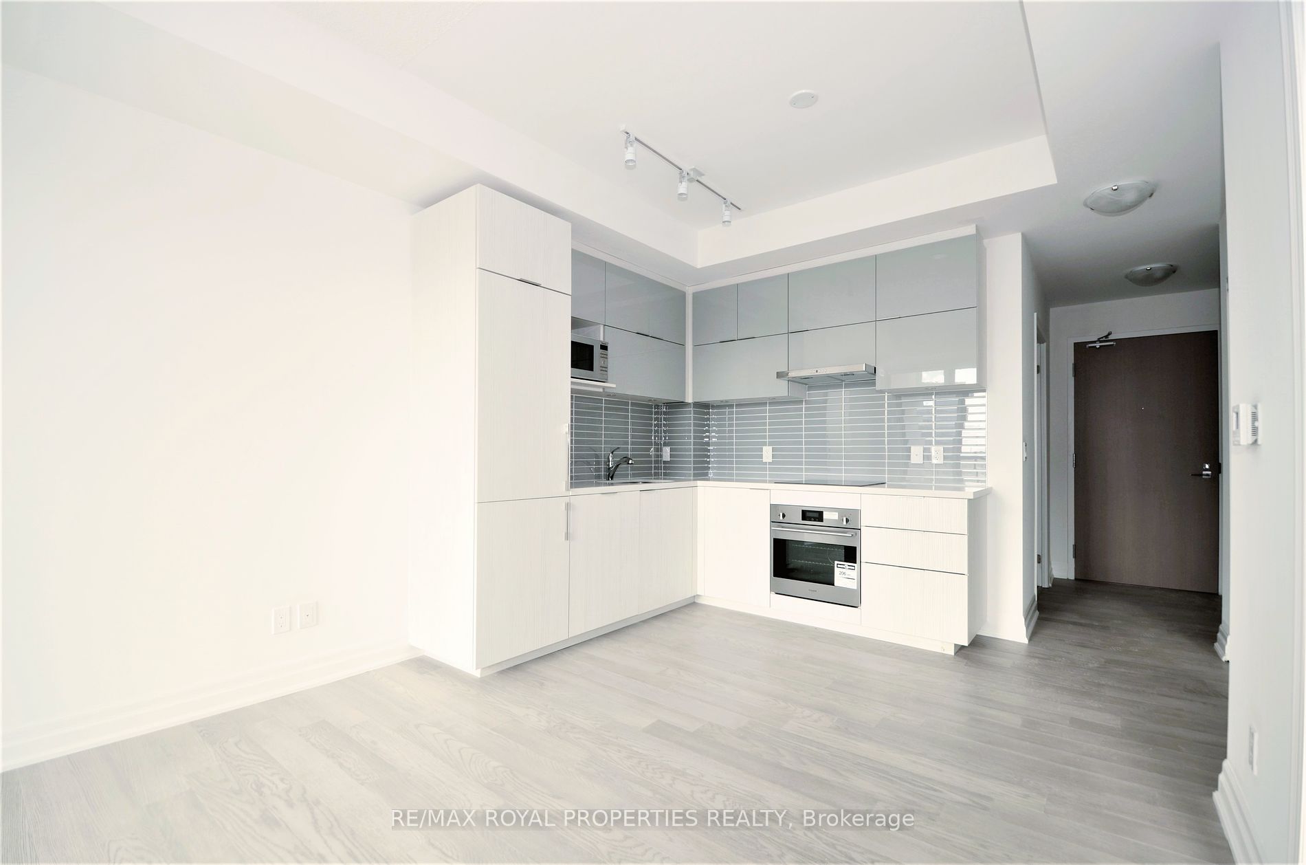 8 Rouge Valley Dr 25 Property Photo 8