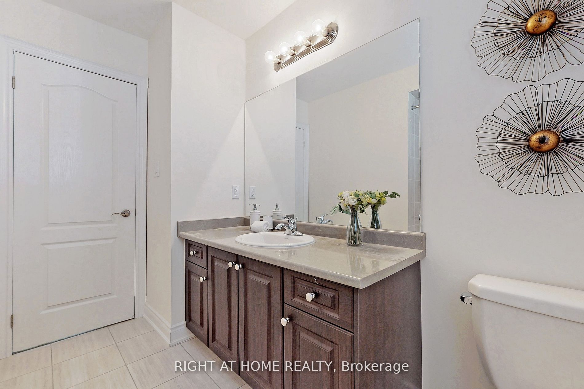 128 Milby Cres Property Photo 30