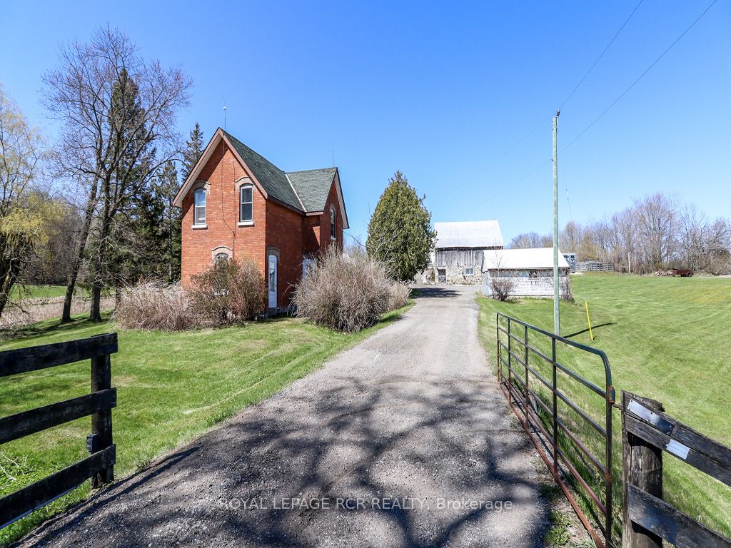 1148 10th Sideroad Property Photo 3