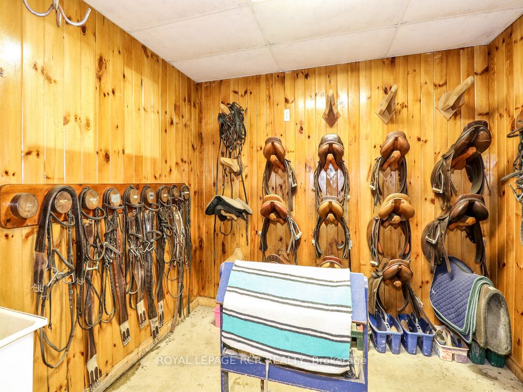 1148 10th Sideroad Property Photo 8
