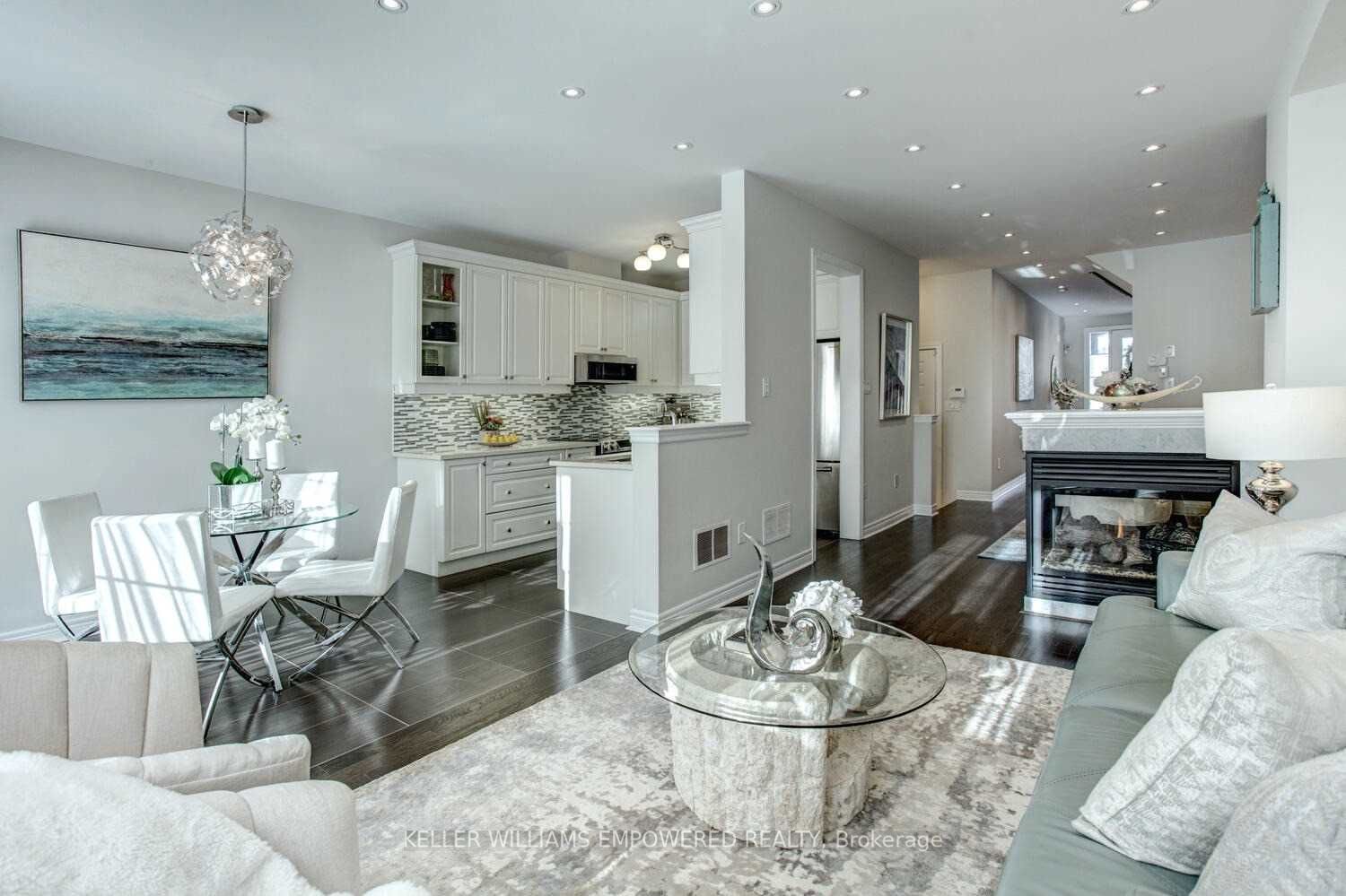 85 Chayna Cres Property Photo 12