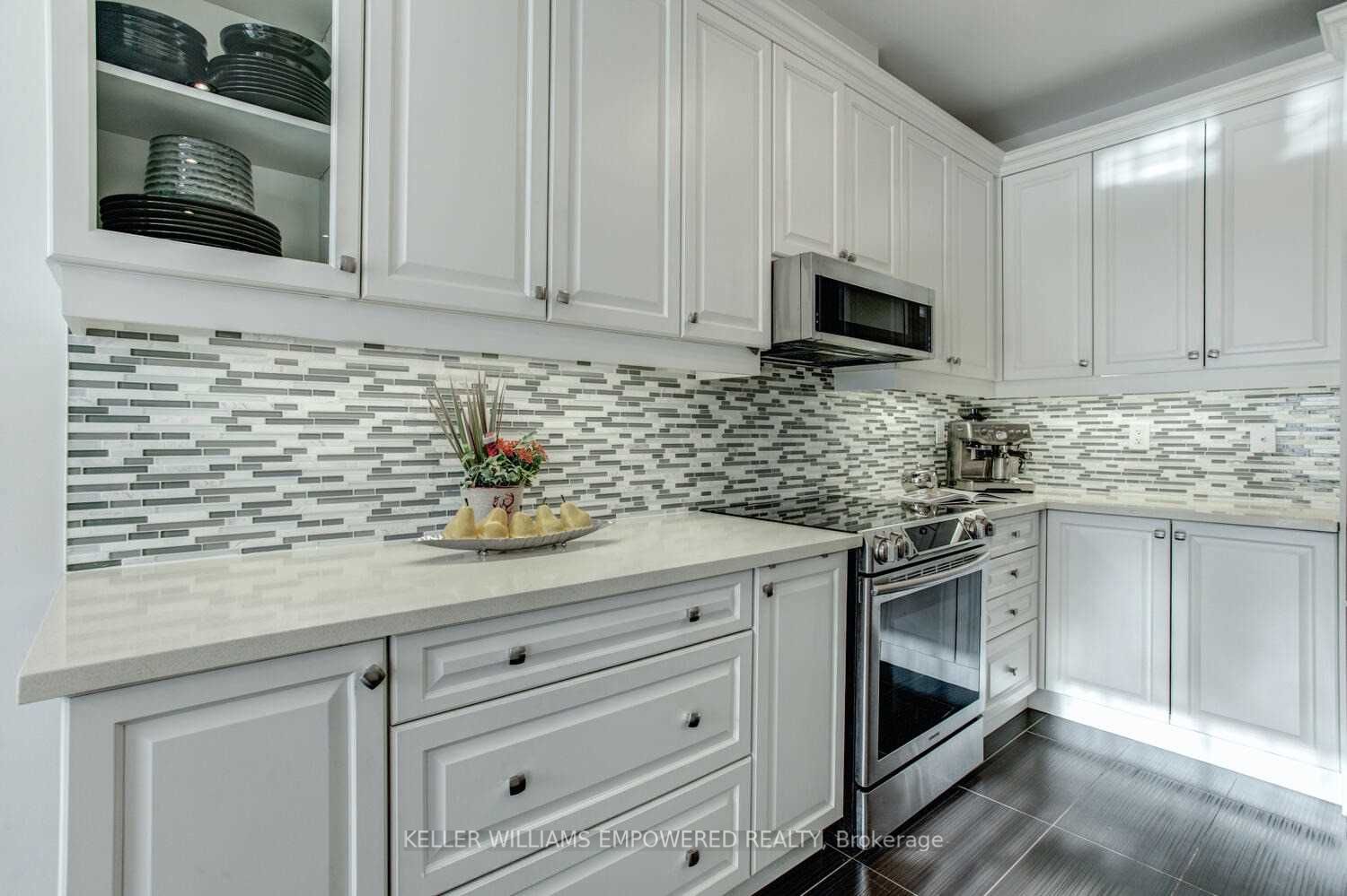 85 Chayna Cres Property Photo 17