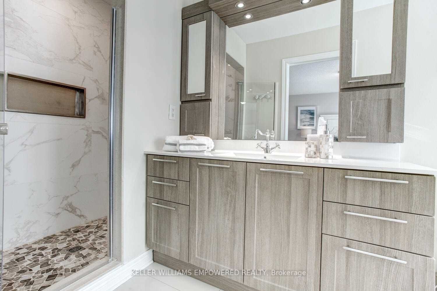 85 Chayna Cres Property Photo 24