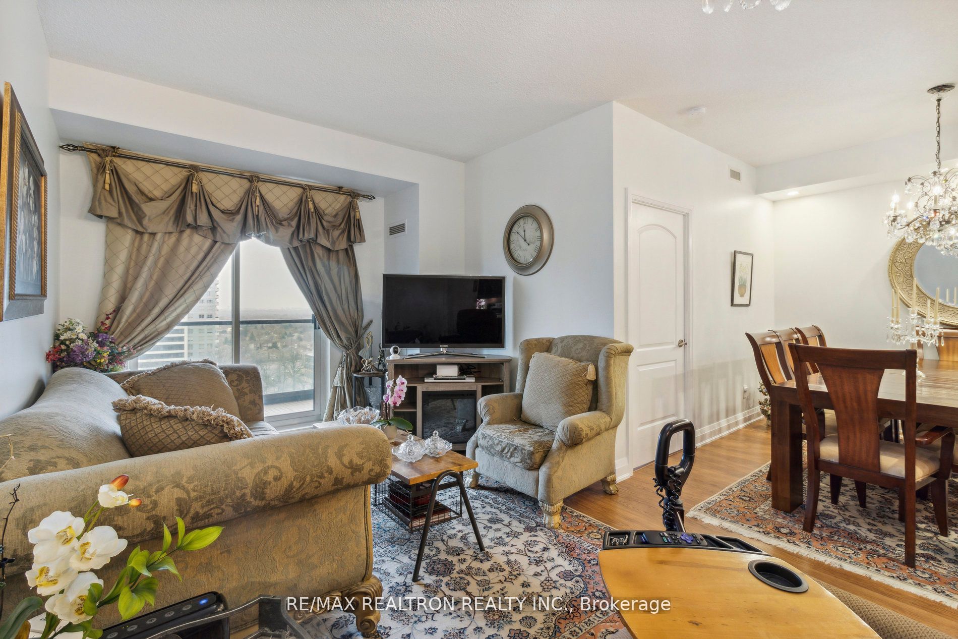 20 North Park Rd 15 Property Photo 11