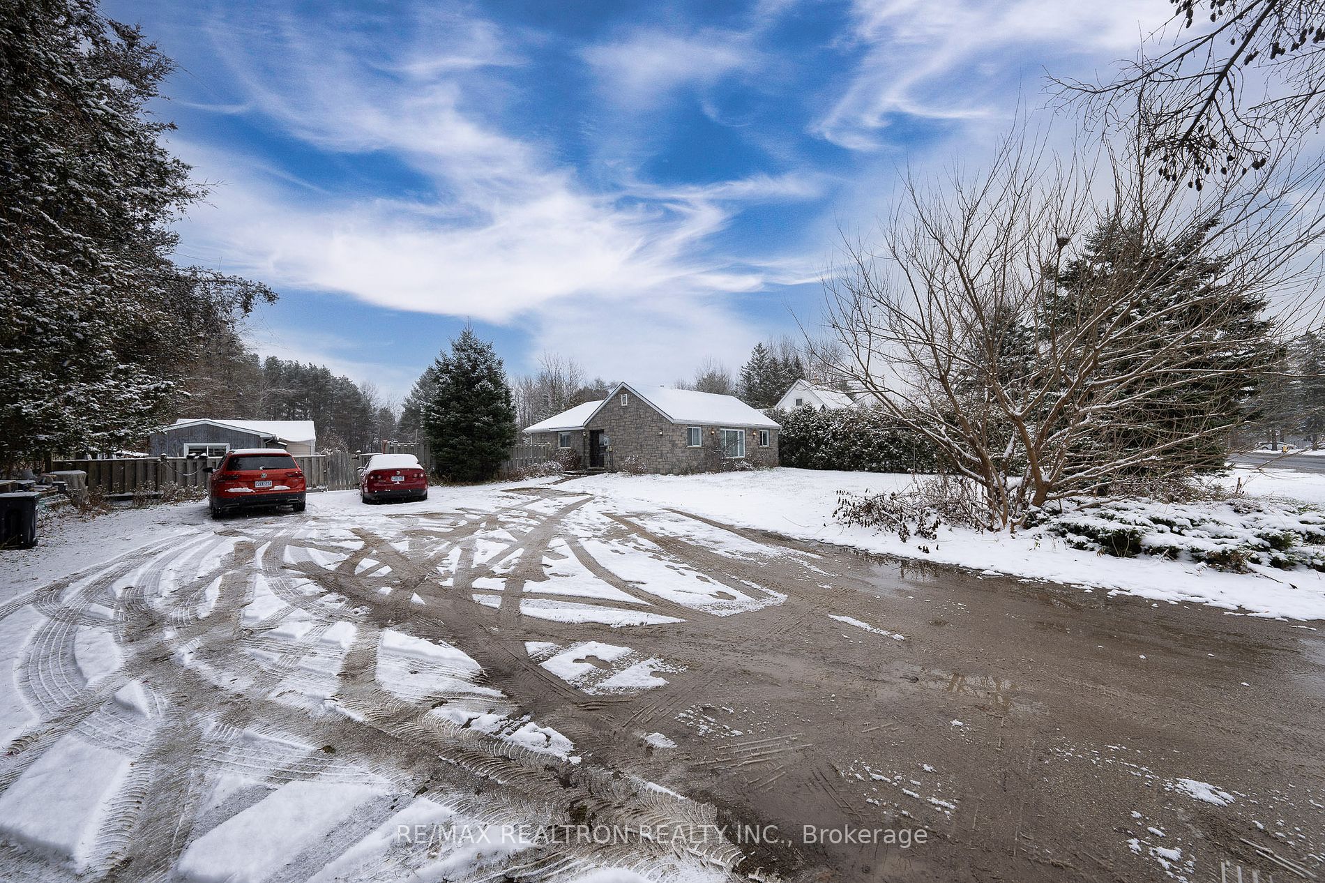 56 Brentwood Rd Property Photo 2