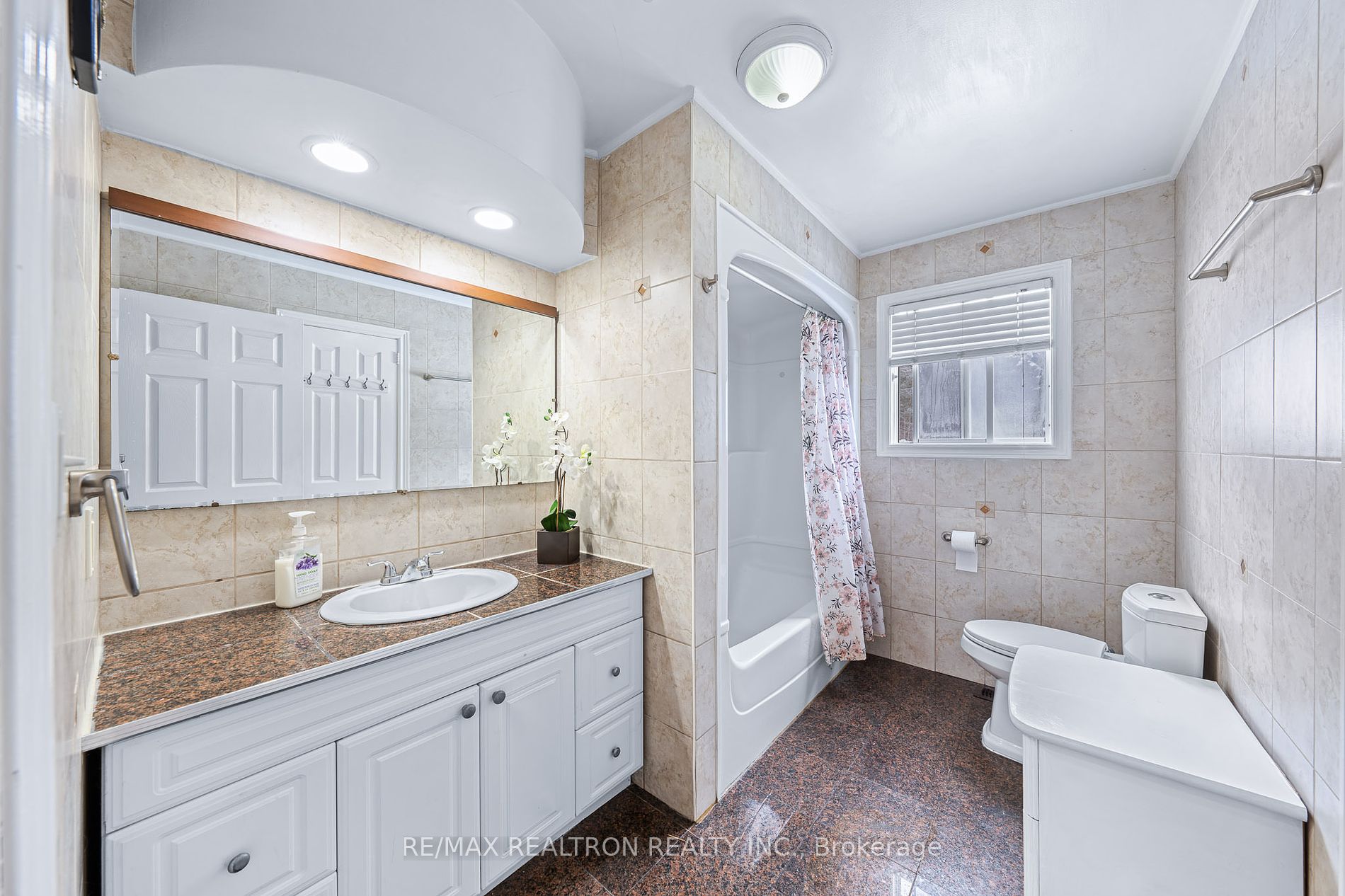 56 Brentwood Rd Property Photo 22