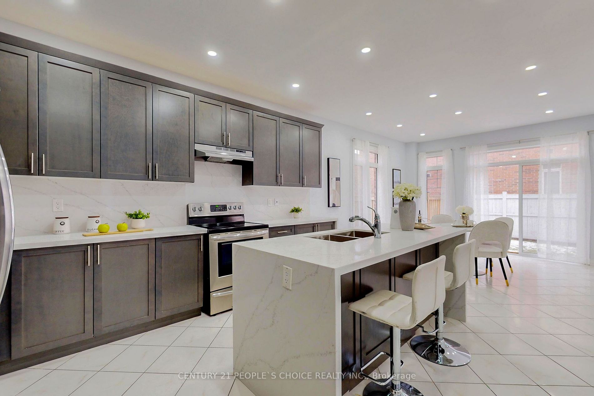 227 Inverness Way Property Photo 14