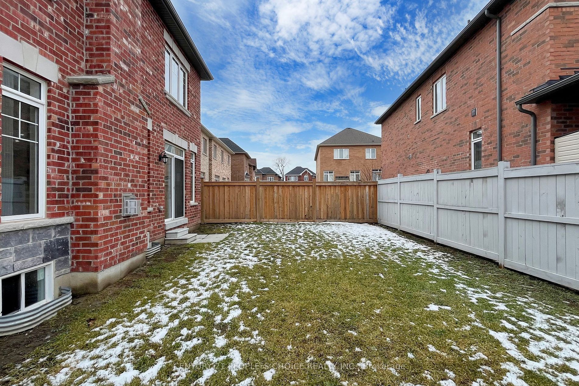 227 Inverness Way Property Photo 40