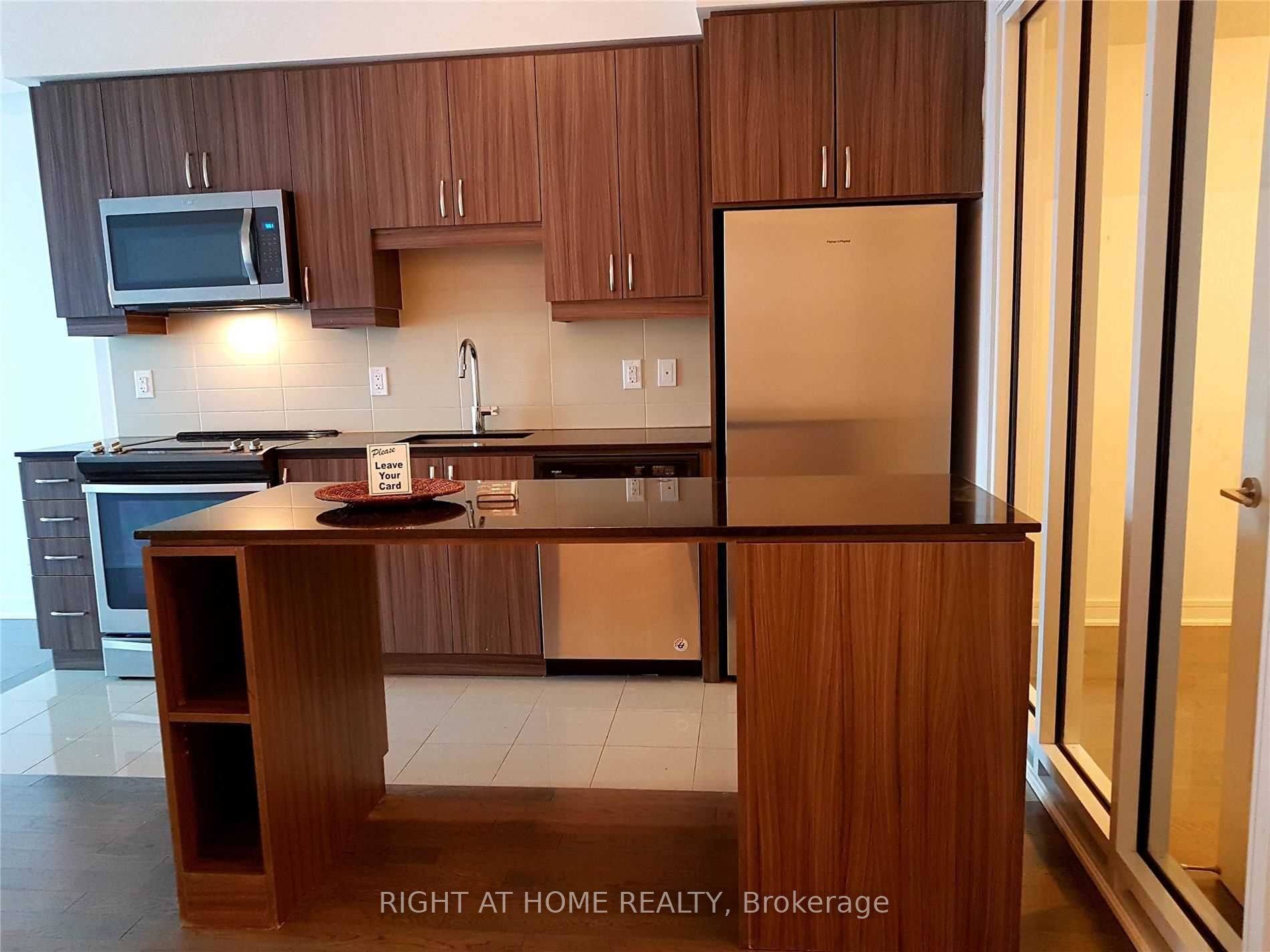 9191 Yonge St 608 Property Photo 11