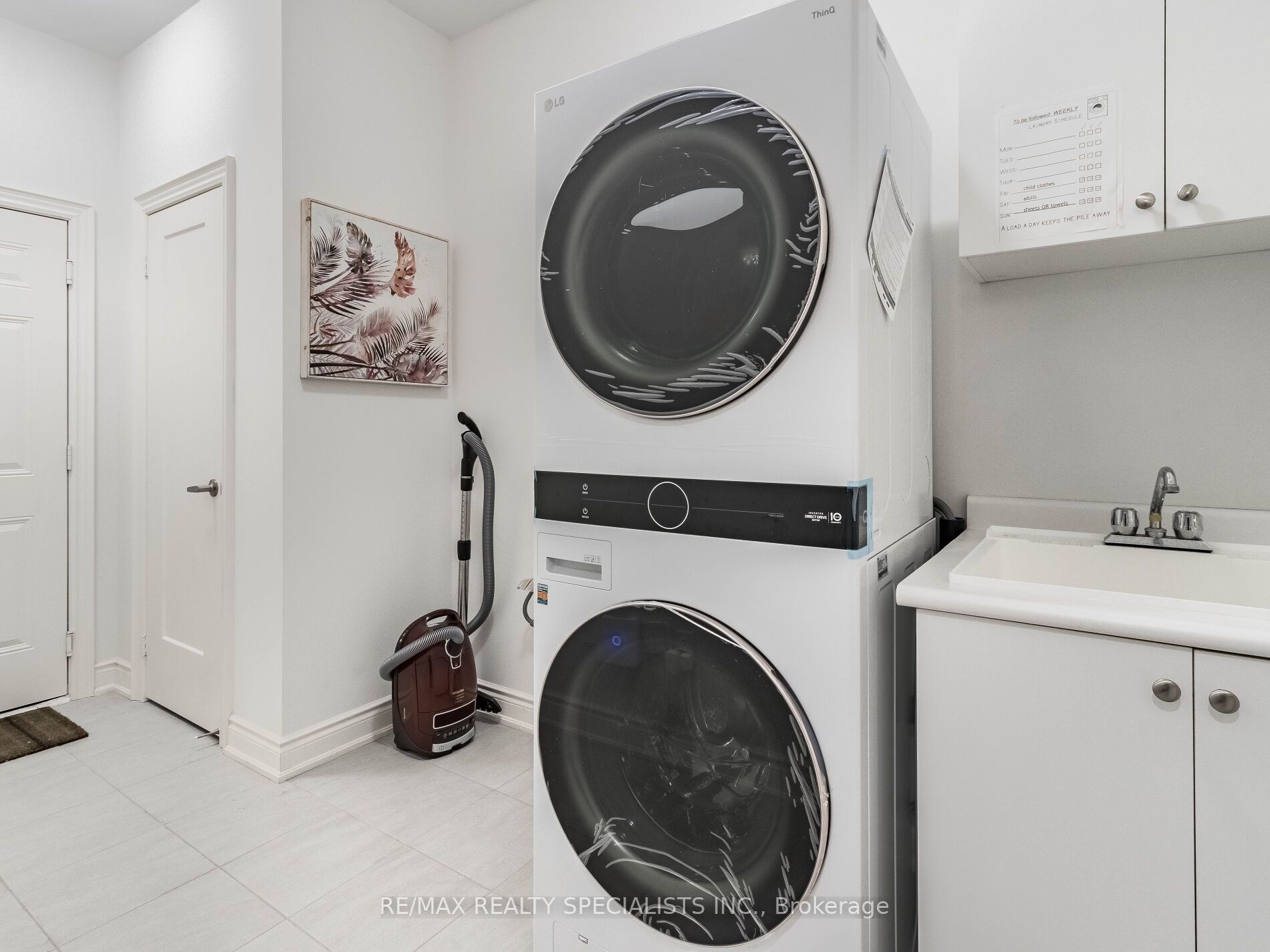 17 Betty May Cres Property Photo 21