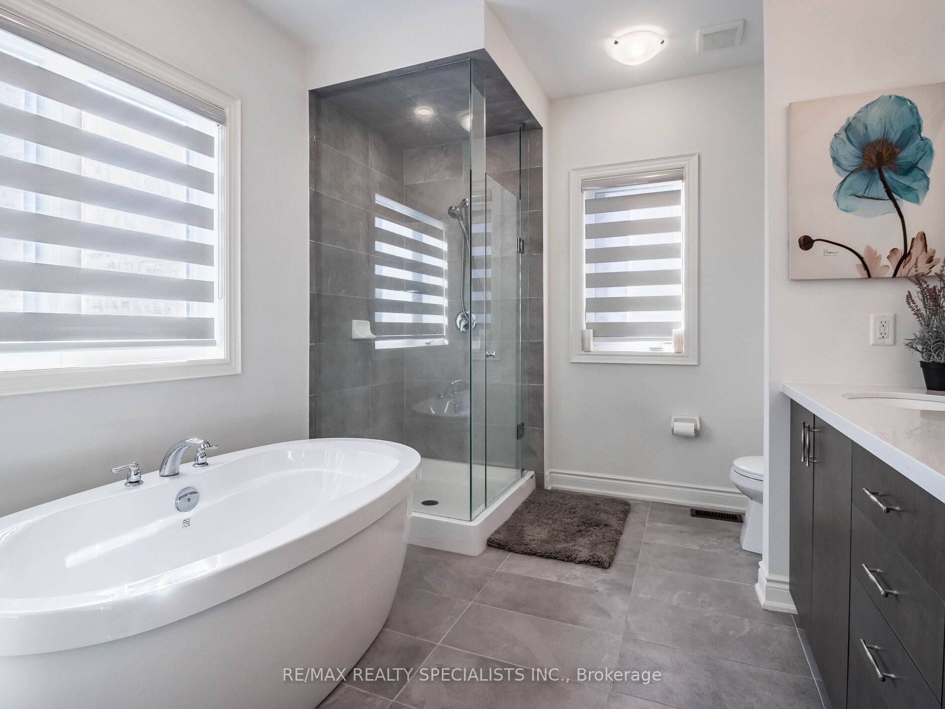 17 Betty May Cres Property Photo 27