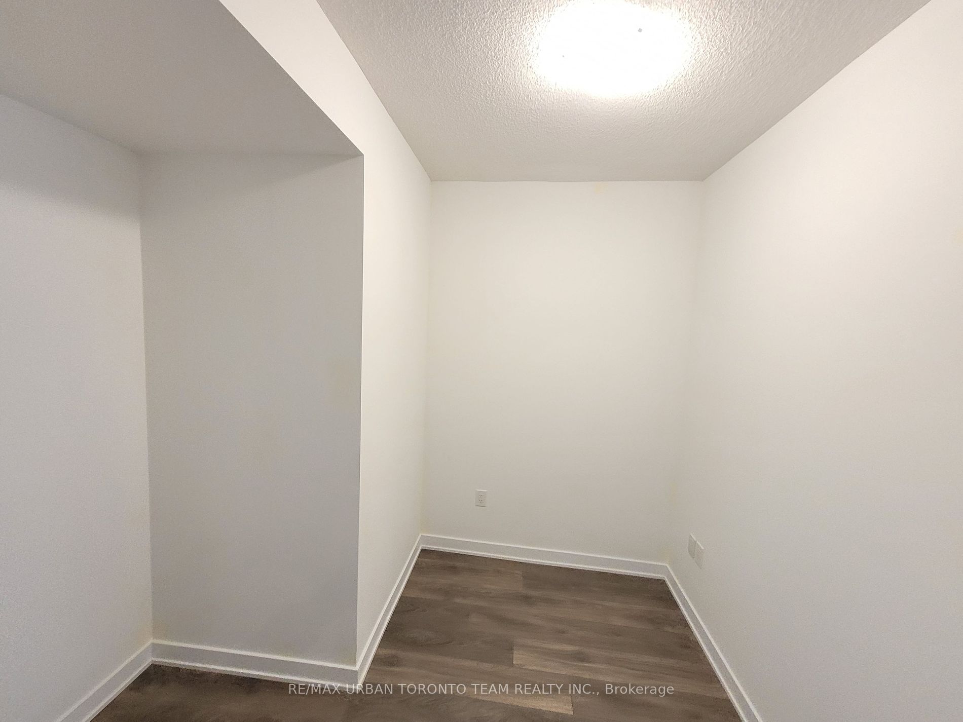 10 Honeycrisp Cres 07 Property Photo 8