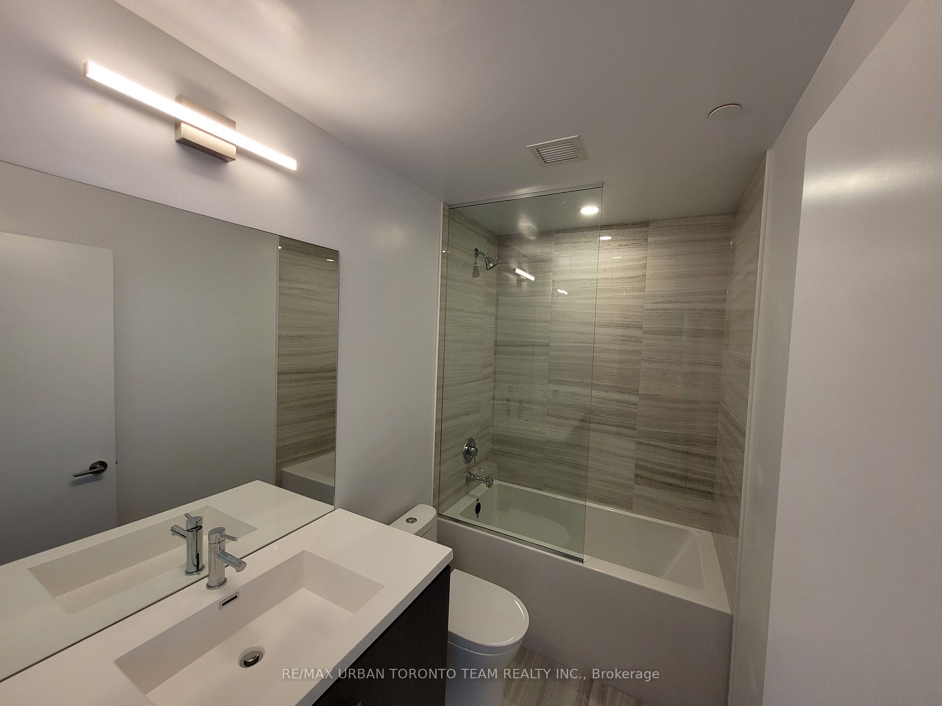 10 Honeycrisp Cres 07 Property Photo 10