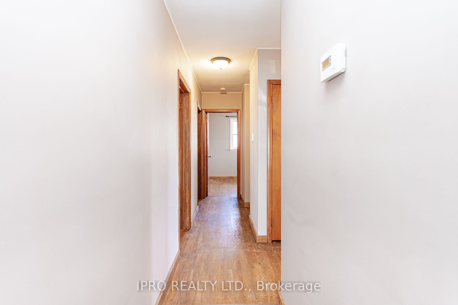 18200 Leslie St Property Photo 10