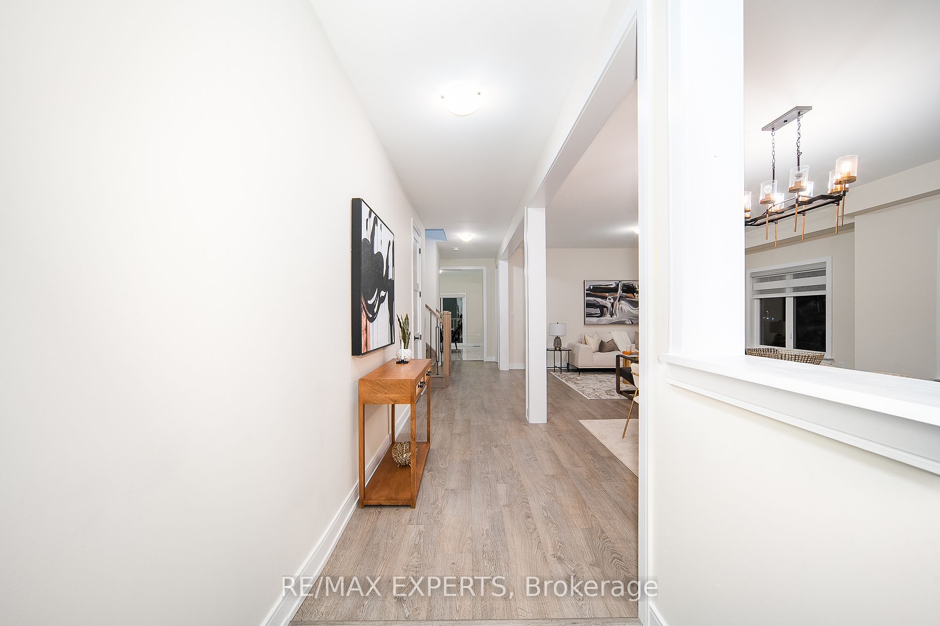 37 Ridgeview Crt N Property Photo 6