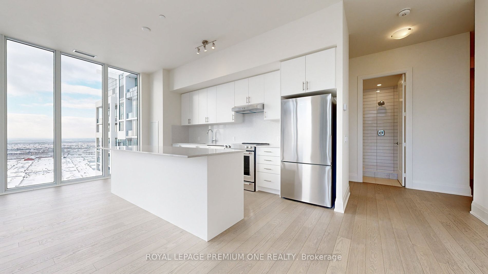 9000 Jane St 2503 Property Photo 4