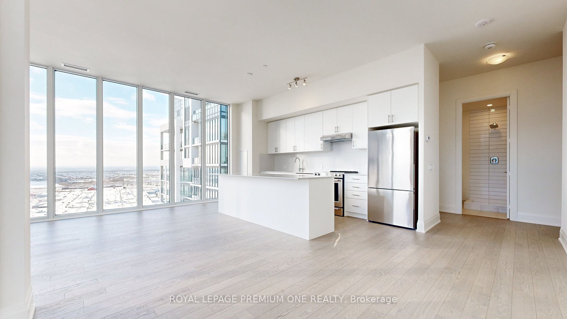 9000 Jane St 2503 Property Photo 7