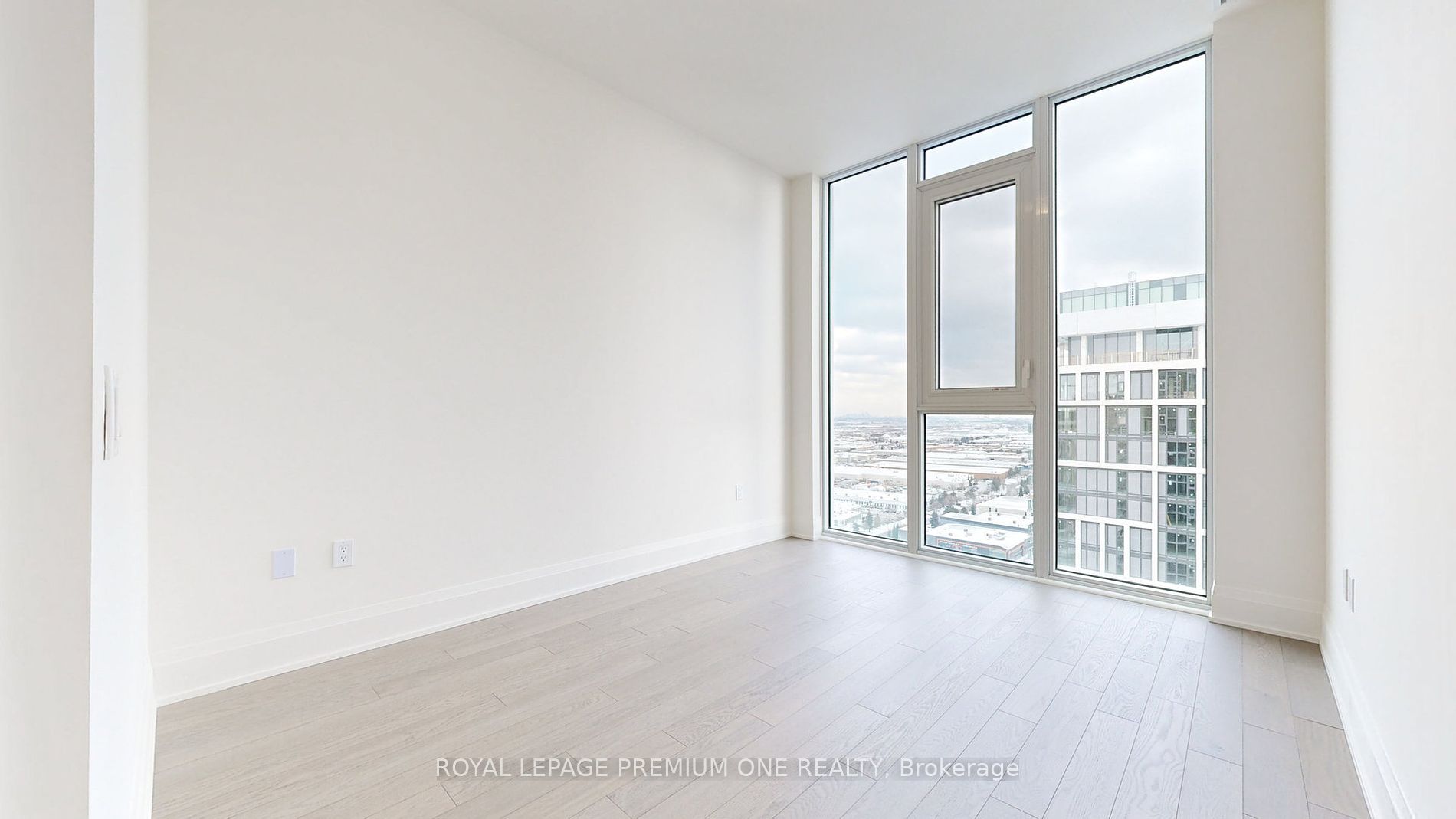 9000 Jane St 2503 Property Photo 25