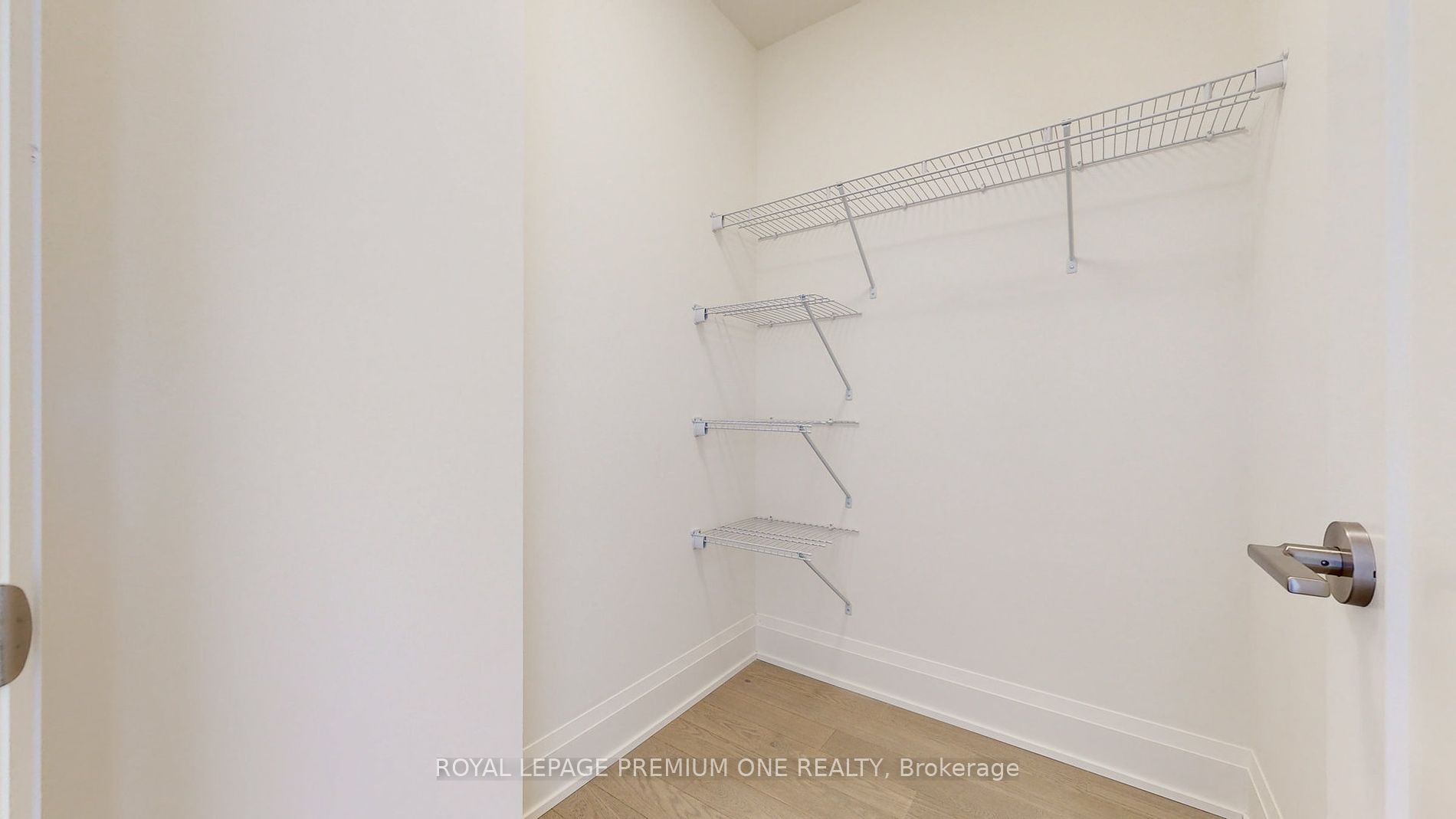 9000 Jane St 2503 Property Photo 28